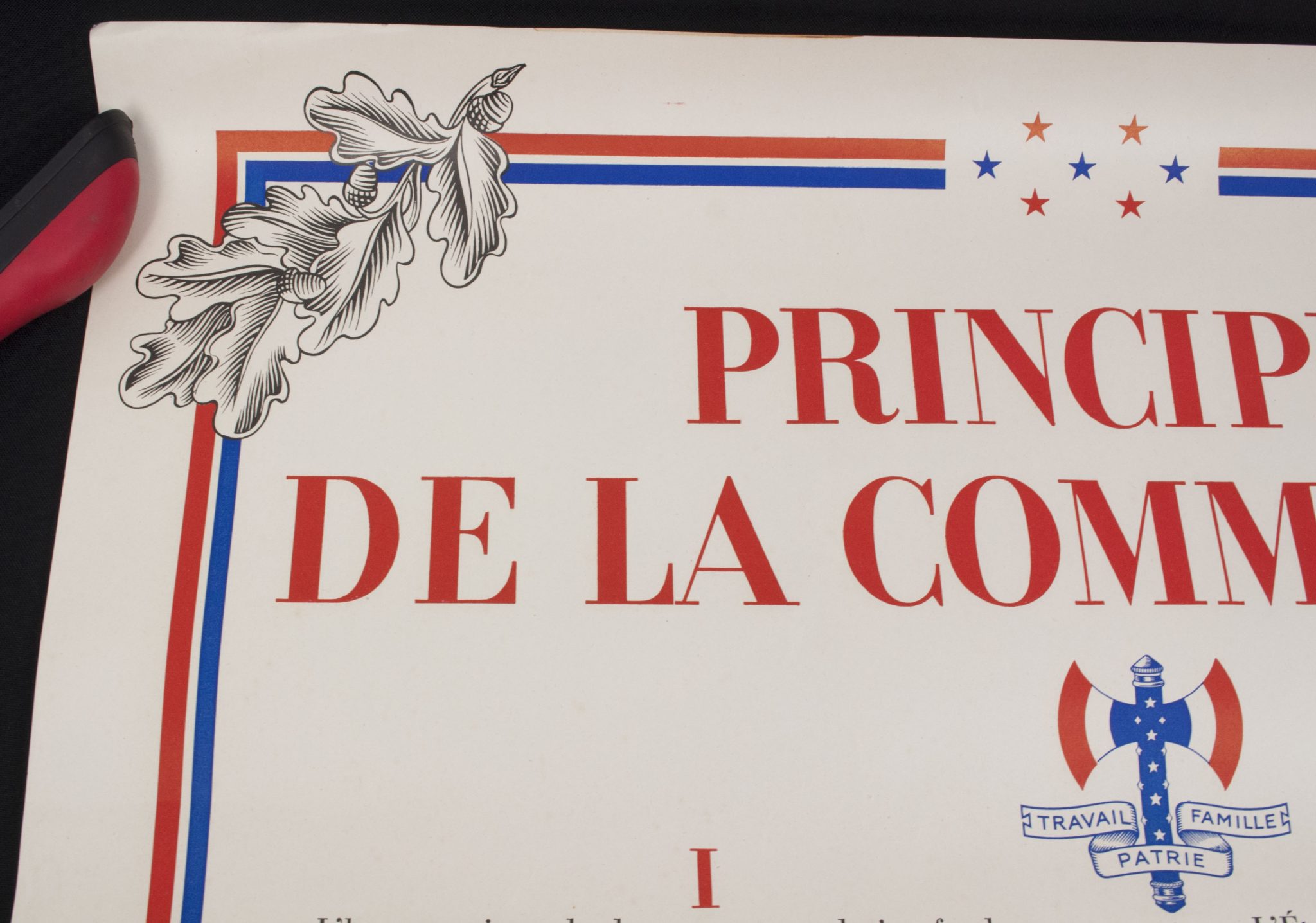 Vichy France poster + Marechal Petain book: "Principes de la Communauté" - Image 4