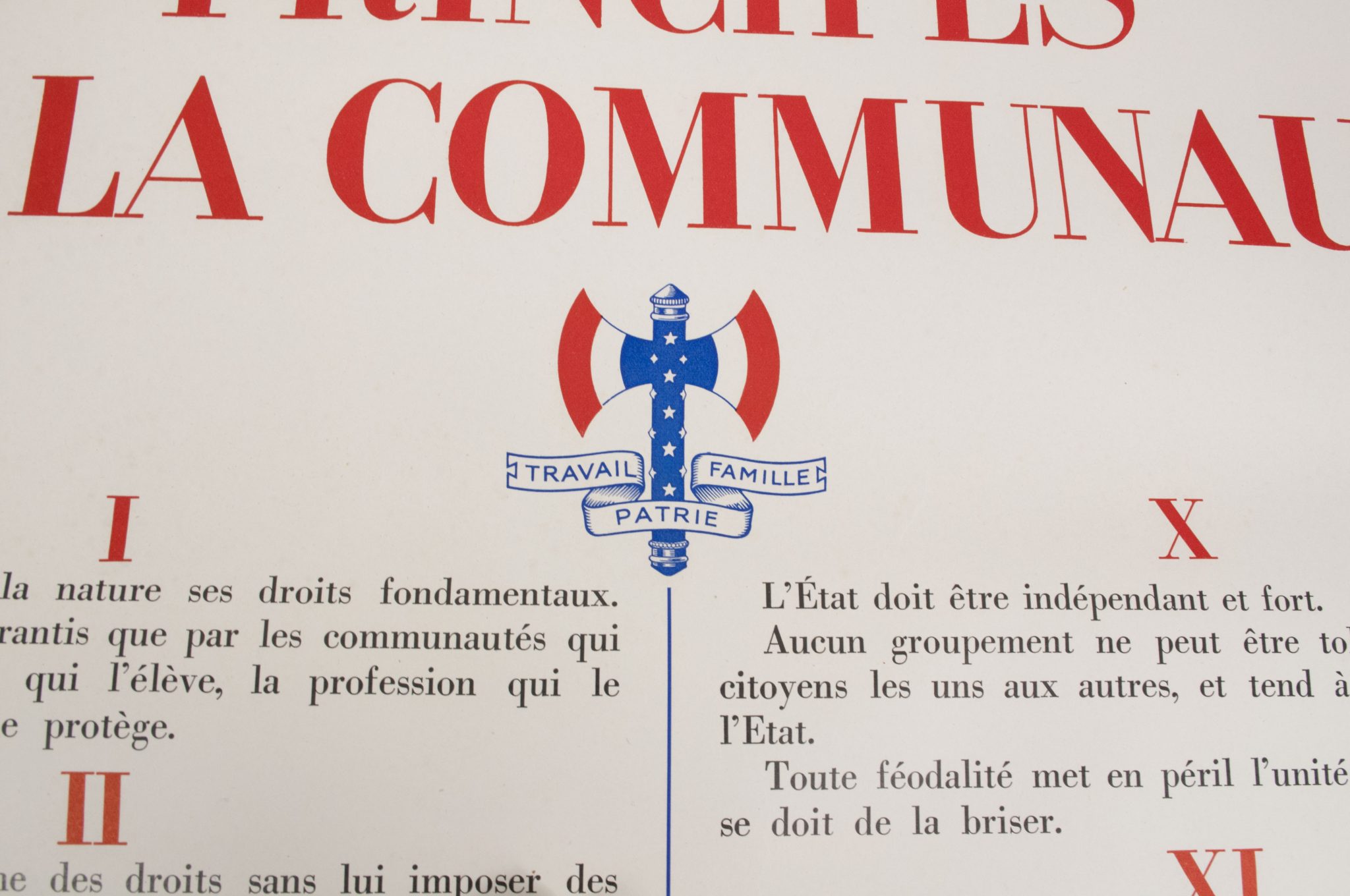 Vichy France poster + Marechal Petain book: "Principes de la Communauté" - Image 8