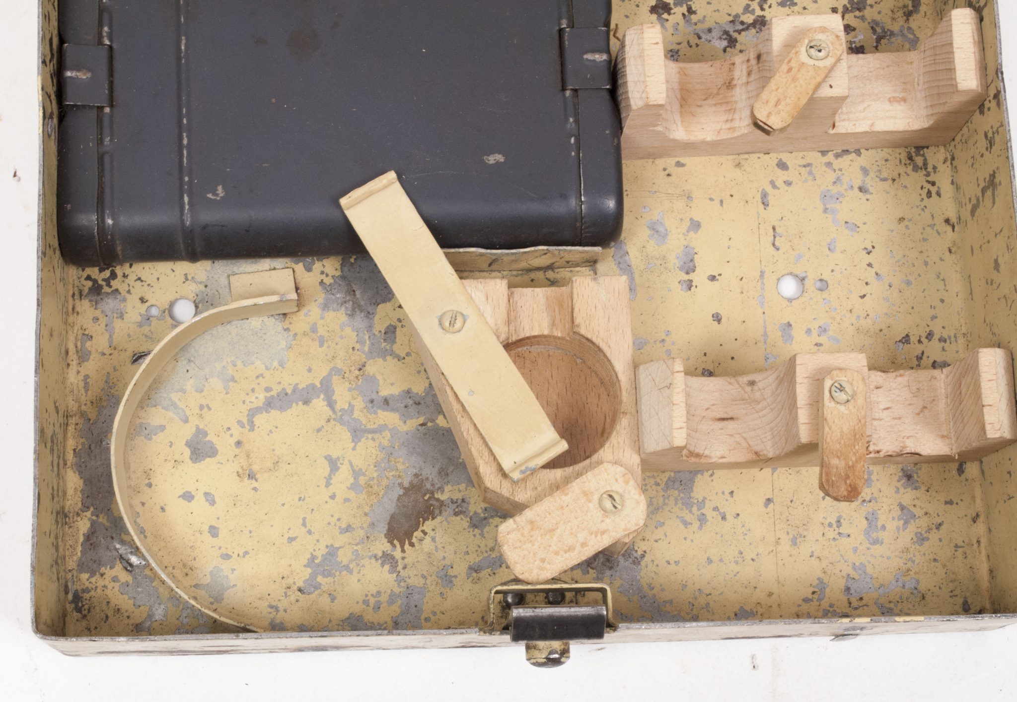 Wehrmacht (Heer) MG. Werkzeugkiste für gepanzerte Fahrzeuge - RARE - Image 37