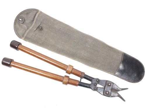 Wehrmacht Long Wire Cutters in Pouch
