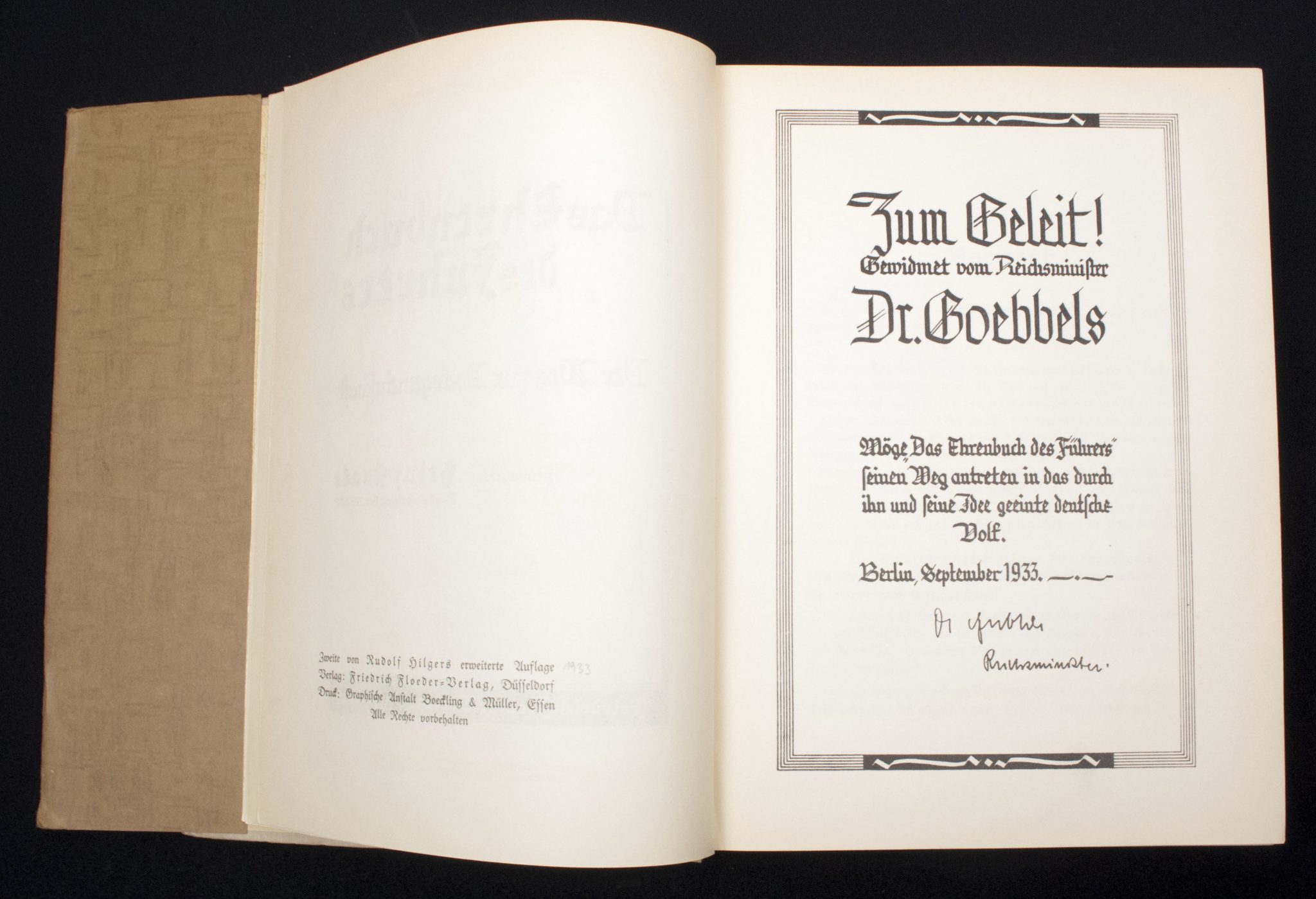 (Book) Das Ehrenbuch des Führers. Der Weg zur Volksgemeinschaft (1933)