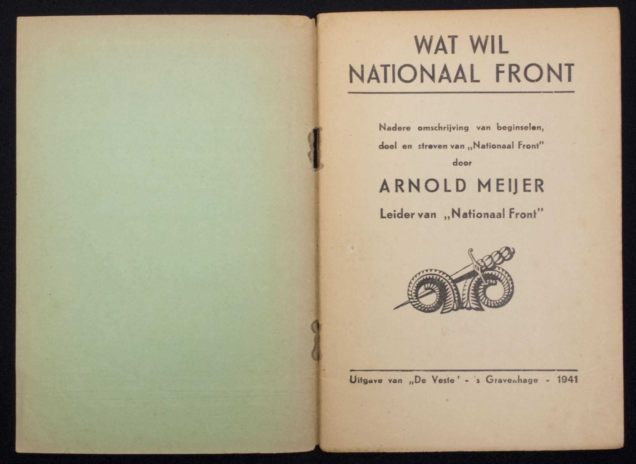 (Brochures) Arnold Meijer - Zwart Front - twee brochures