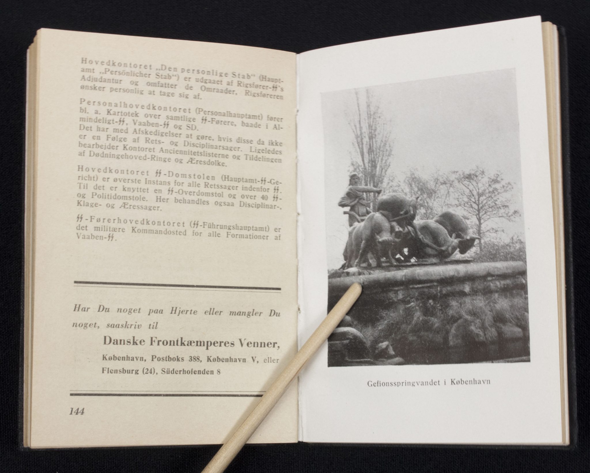 (DenmarkGermanske SS-Sturmbanne) SS Kalender 1945 Lommebog for danske SS-Frivillige - Soldatenfreund (1945) - Very rare