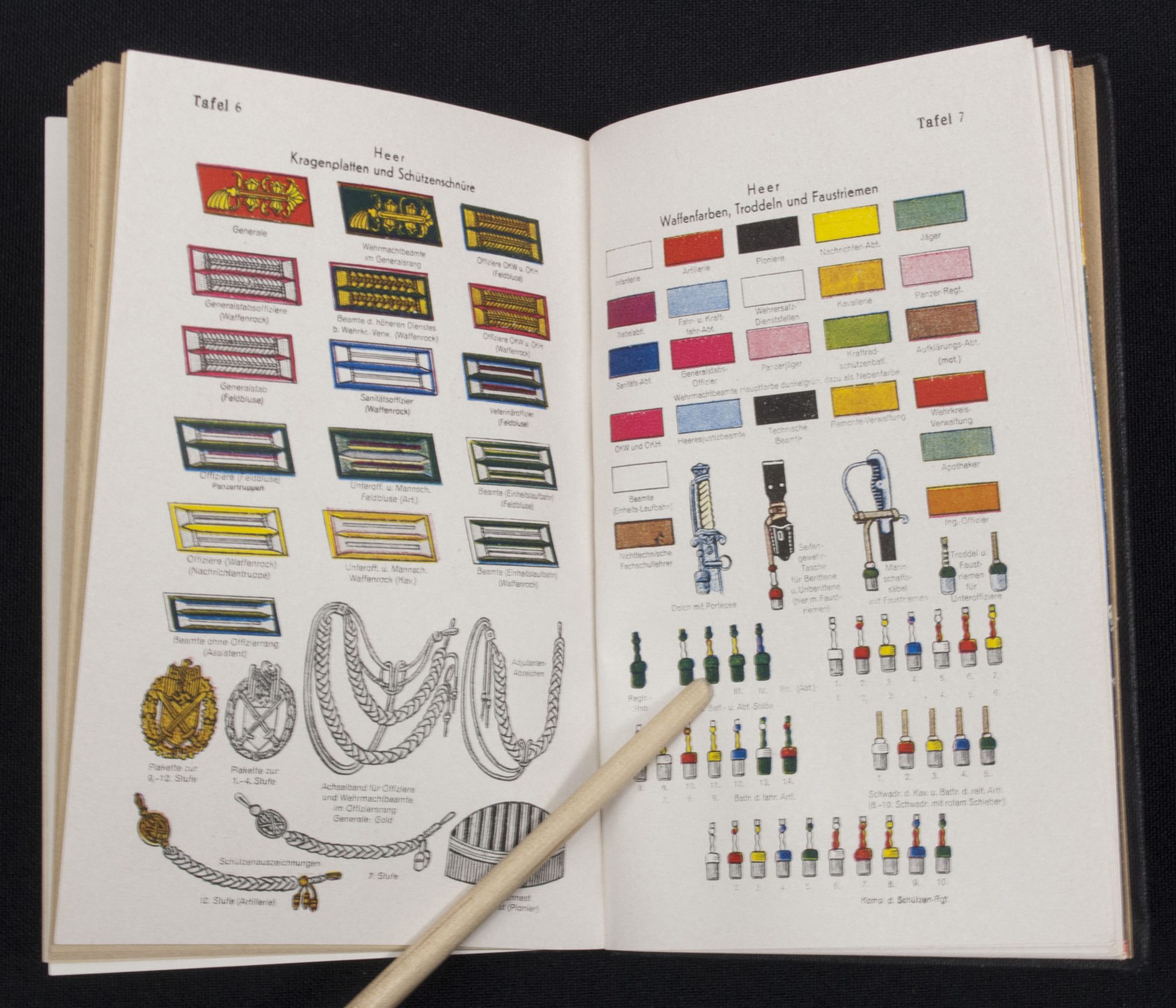 (DenmarkGermanske SS-Sturmbanne) SS Kalender 1945 Lommebog for danske SS-Frivillige - Soldatenfreund (1945) - Very rare