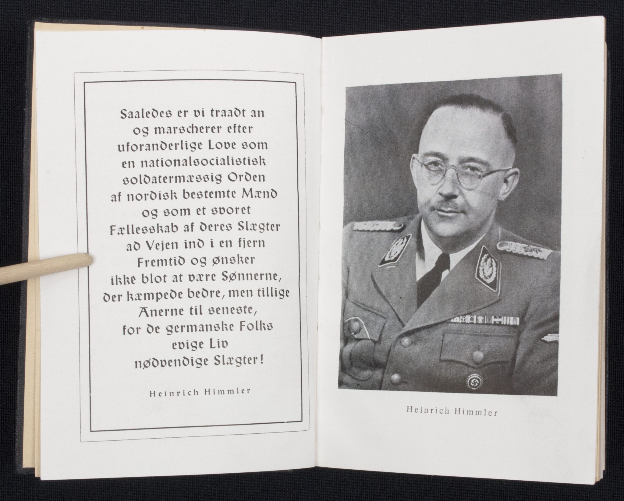 (DenmarkGermanske SS-Sturmbanne) SS Kalender 1945 Lommebog for danske SS-Frivillige - Soldatenfreund (1945) - Very rare