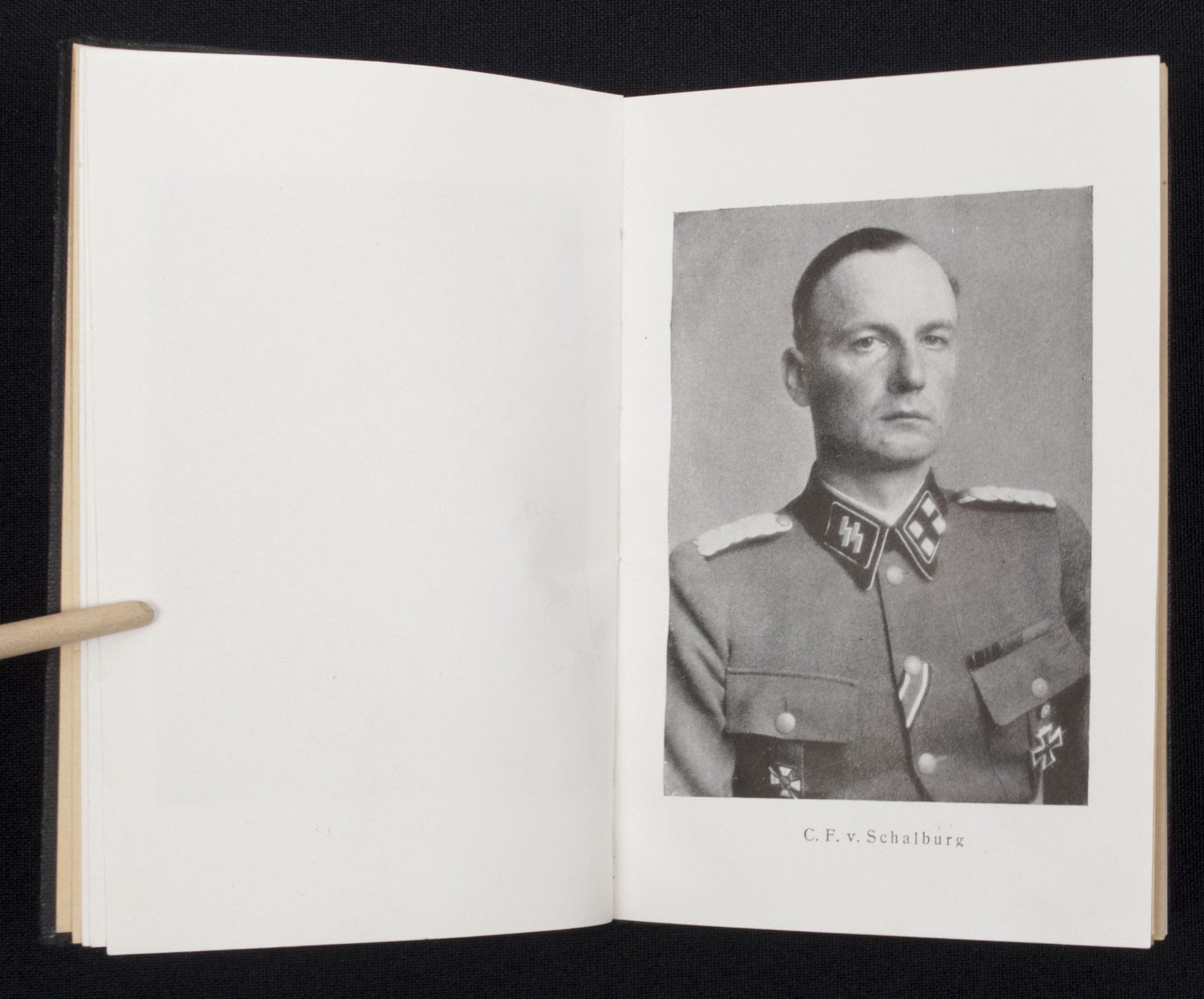 (DenmarkGermanske SS-Sturmbanne) SS Kalender 1945 Lommebog for danske SS-Frivillige - Soldatenfreund (1945) - Very rare