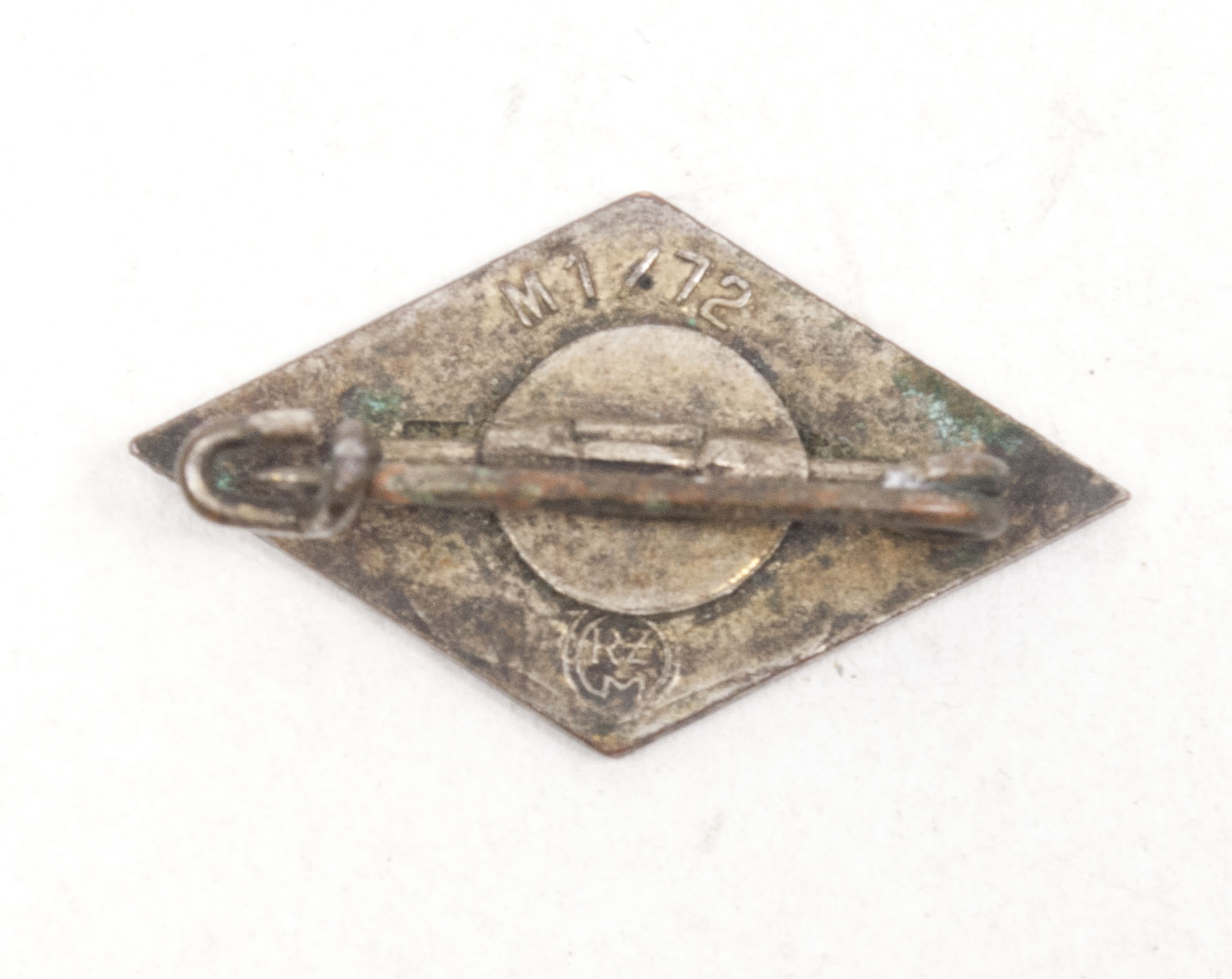 Hitlerjugend (HJ) memberbadges (RZM M172 Fritz Zimmermann) (2) Hitlerjugend (HJ) memberbadges (RZM M172 Fritz Zimmermann)