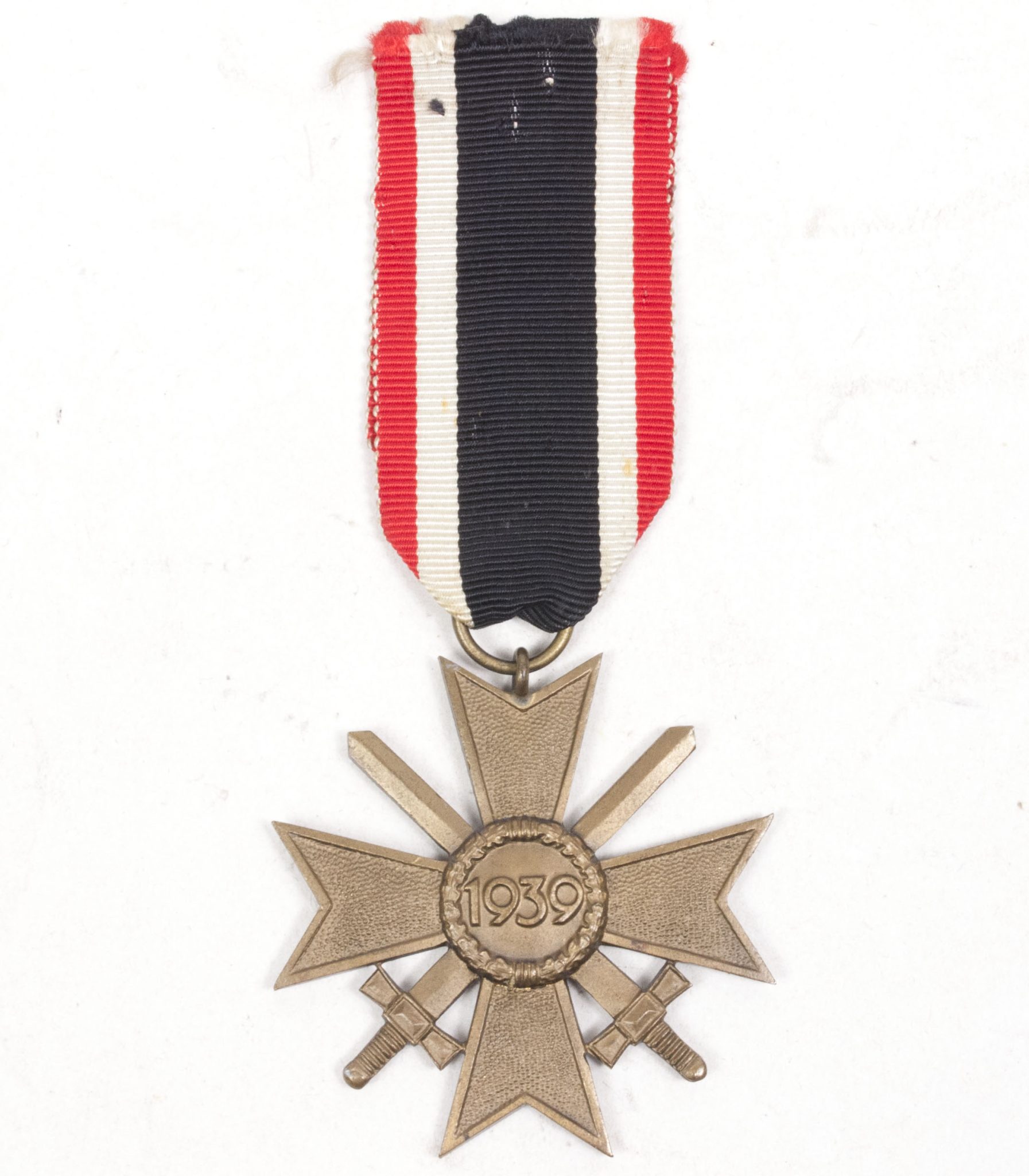 Kriegsverdienstkreuz (KVK) mit Schwerter War Merit Cross with swords (3) Kriegsverdienstkreuz (KVK) mit Schwerter War Merit Cross with swords