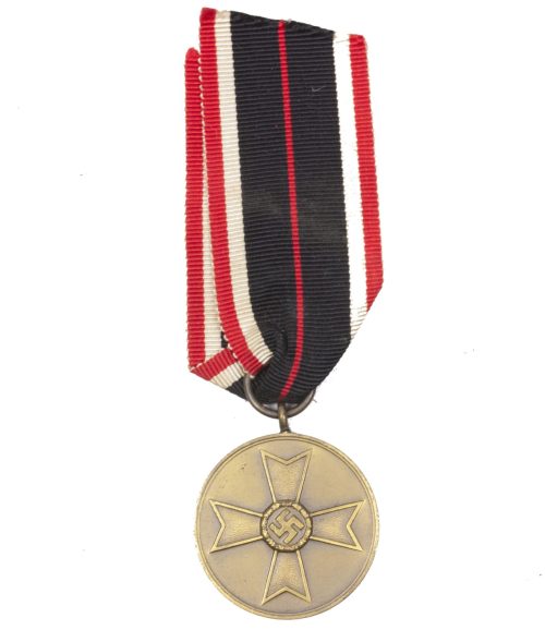 Kriegsverdienstmedaille (KVKm) / War Merit Medal