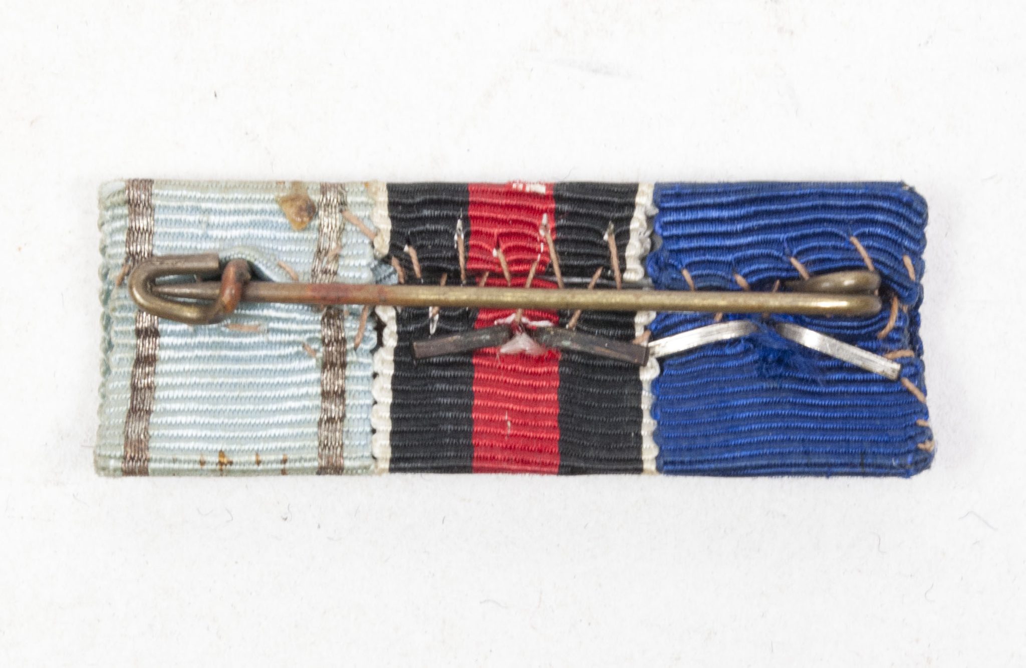 Luftwaffe (LW) triple ribbon with Dienstauszeichnung 4 Jahre + Sudetenland Annexationmedal + Bulgarian WWI medal (5)