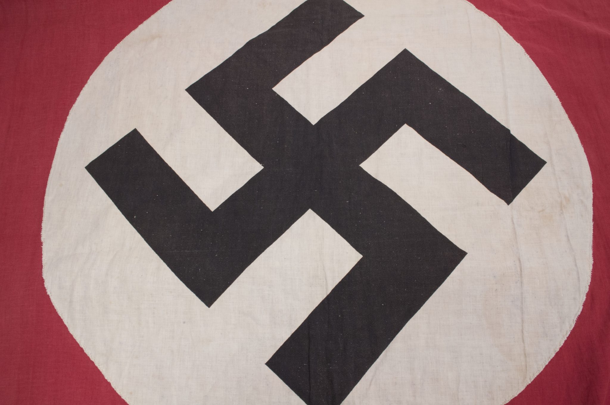 NSDAP large houseflag (240 x 125 centimeters) - Image 31