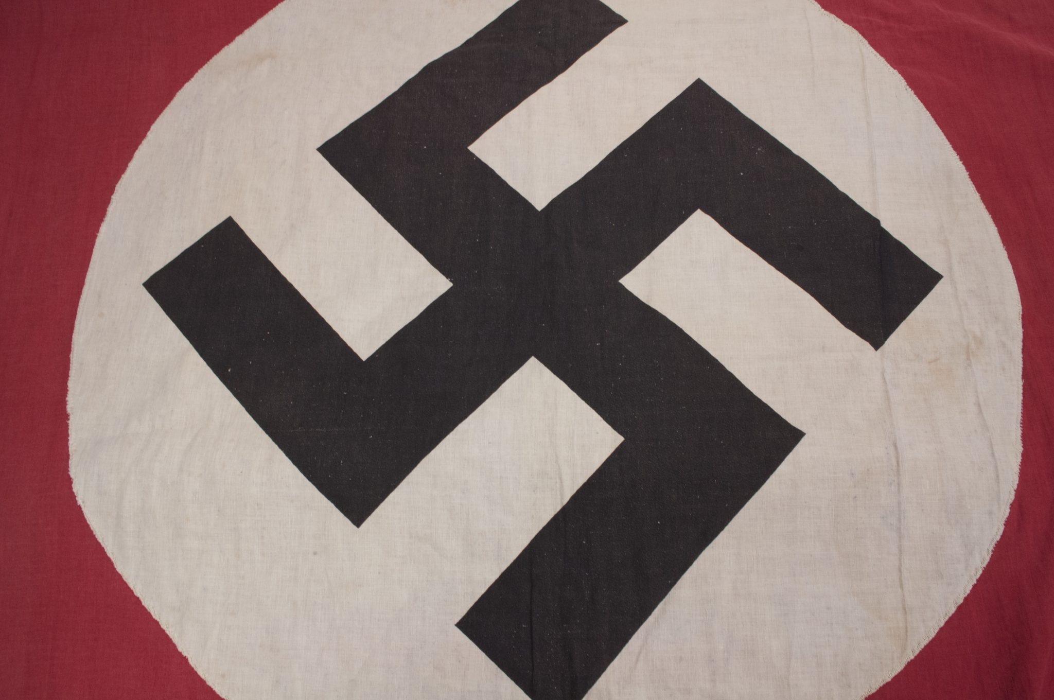 NSDAP large houseflag (240 x 125 centimeters) - Image 32
