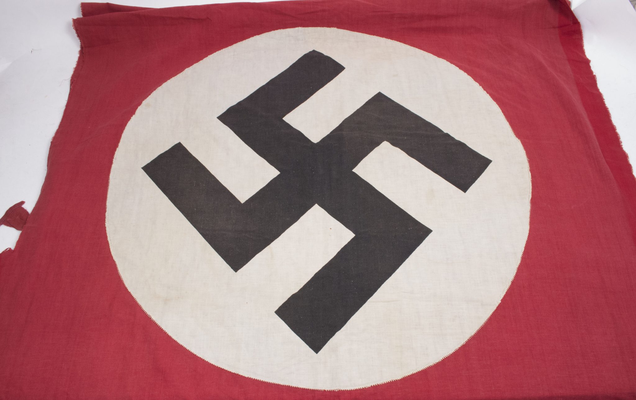 NSDAP large houseflag (240 x 125 centimeters) - Image 10