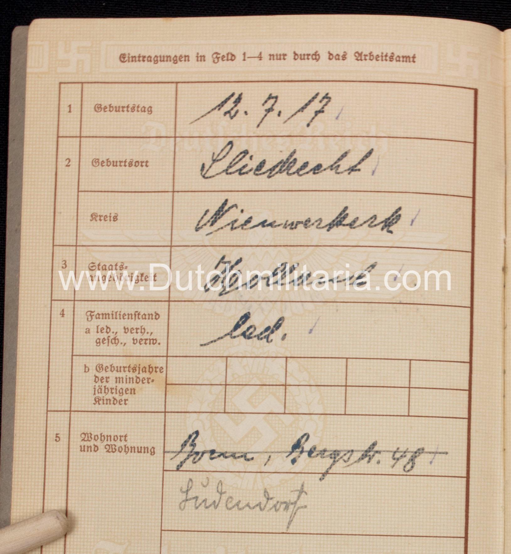 Paper grouping to a dutchman from the city of Sliedrecht (1940) - rare - Image 35
