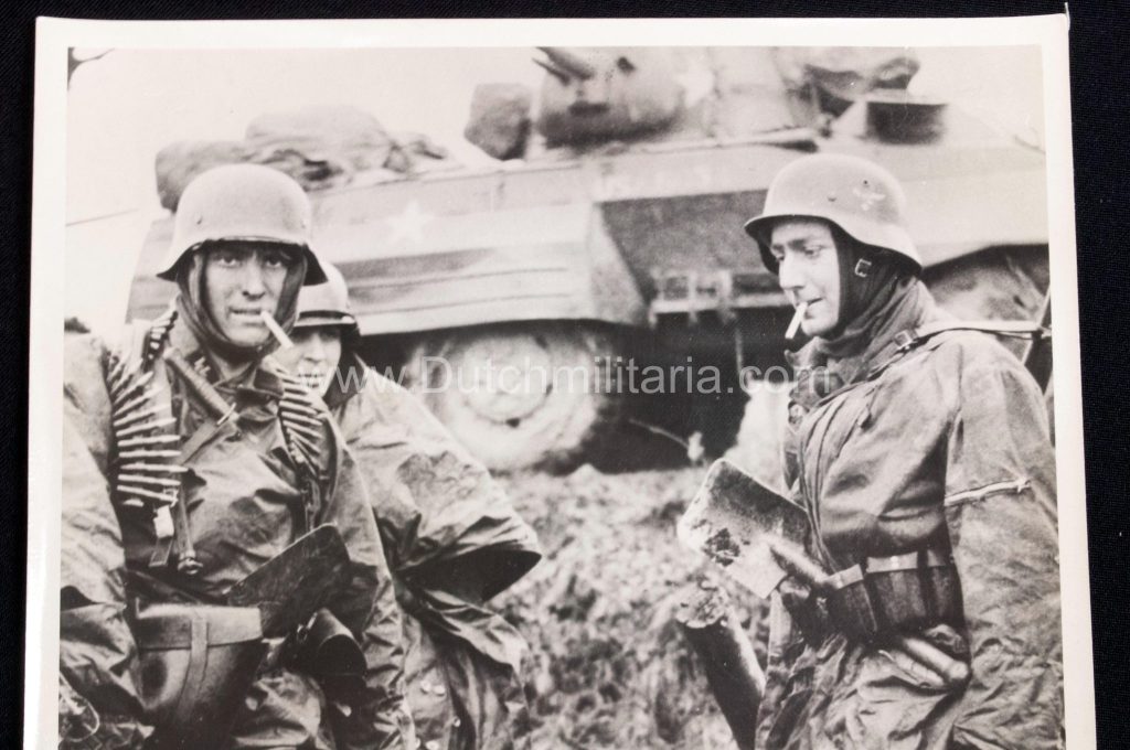 (Photo) Kampfgruppe Max Hansen SS Pz Rgt 2 – Iconic Battle of the Bulge ...