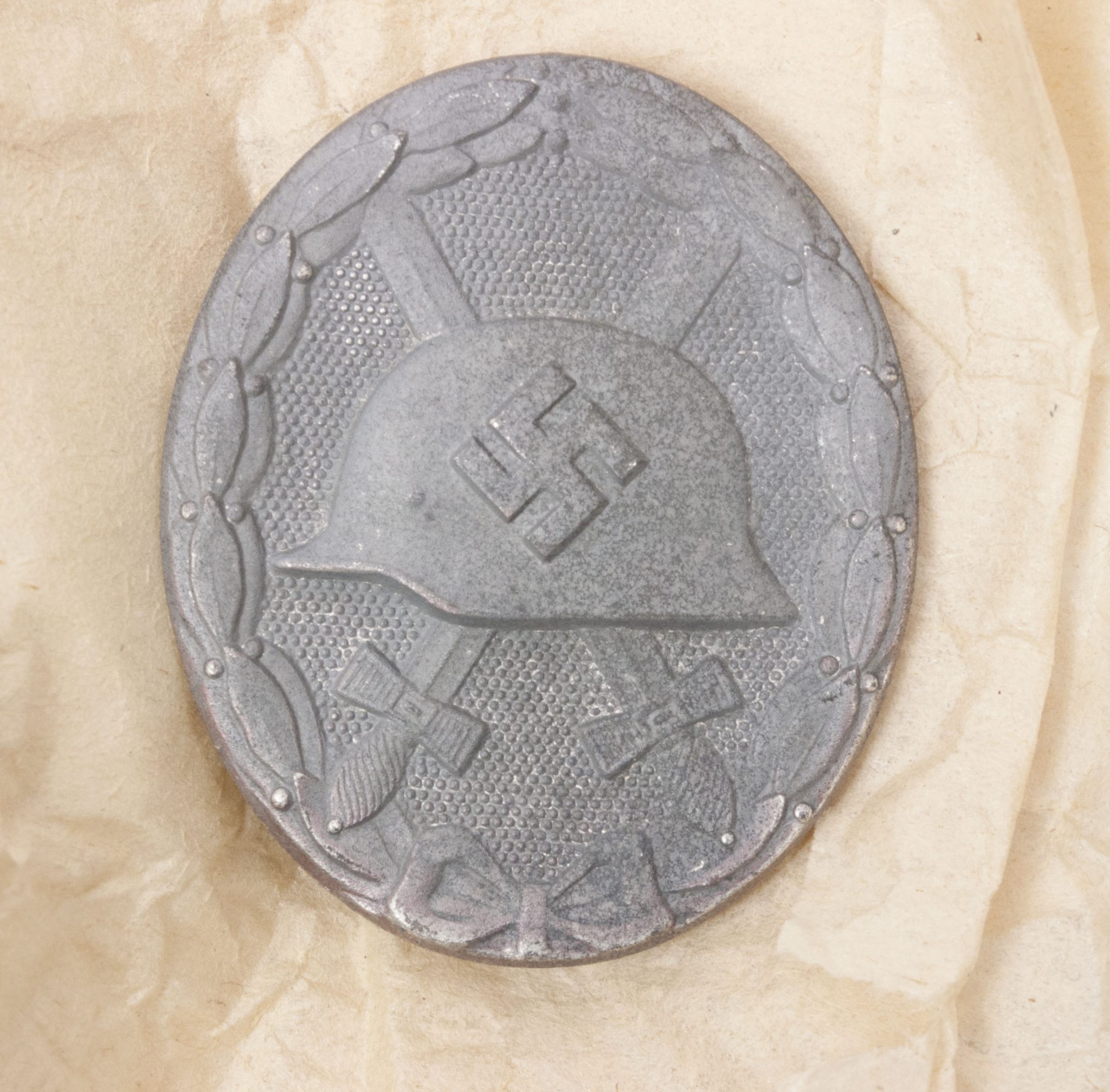 Verwundetenabzeichen Silber + Tüte (MM Steinhauer & Lück Lüdenscheid) - Unissued