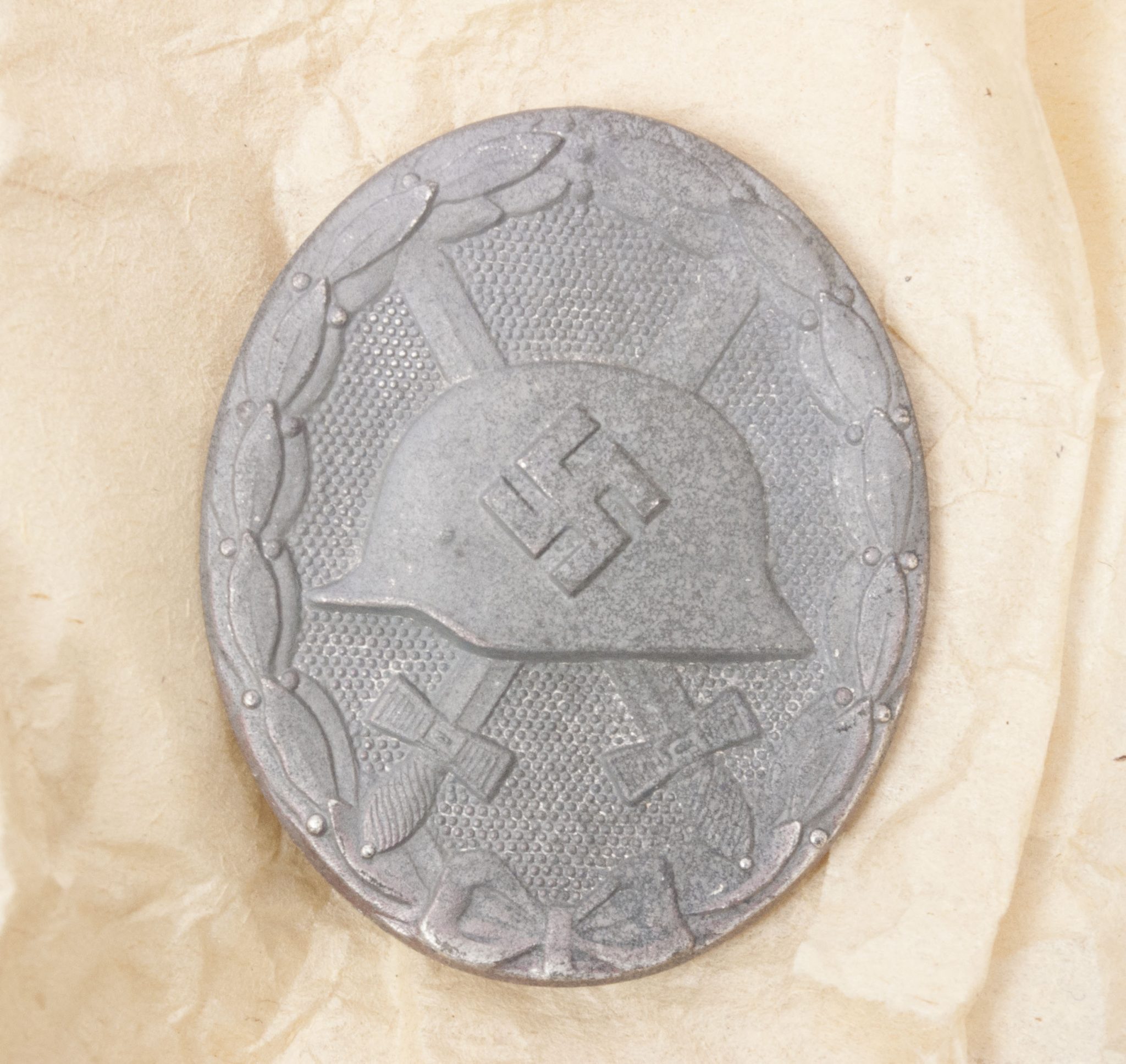 Verwundetenabzeichen Silber + Tüte (MM Steinhauer & Lück Lüdenscheid) - Unissued