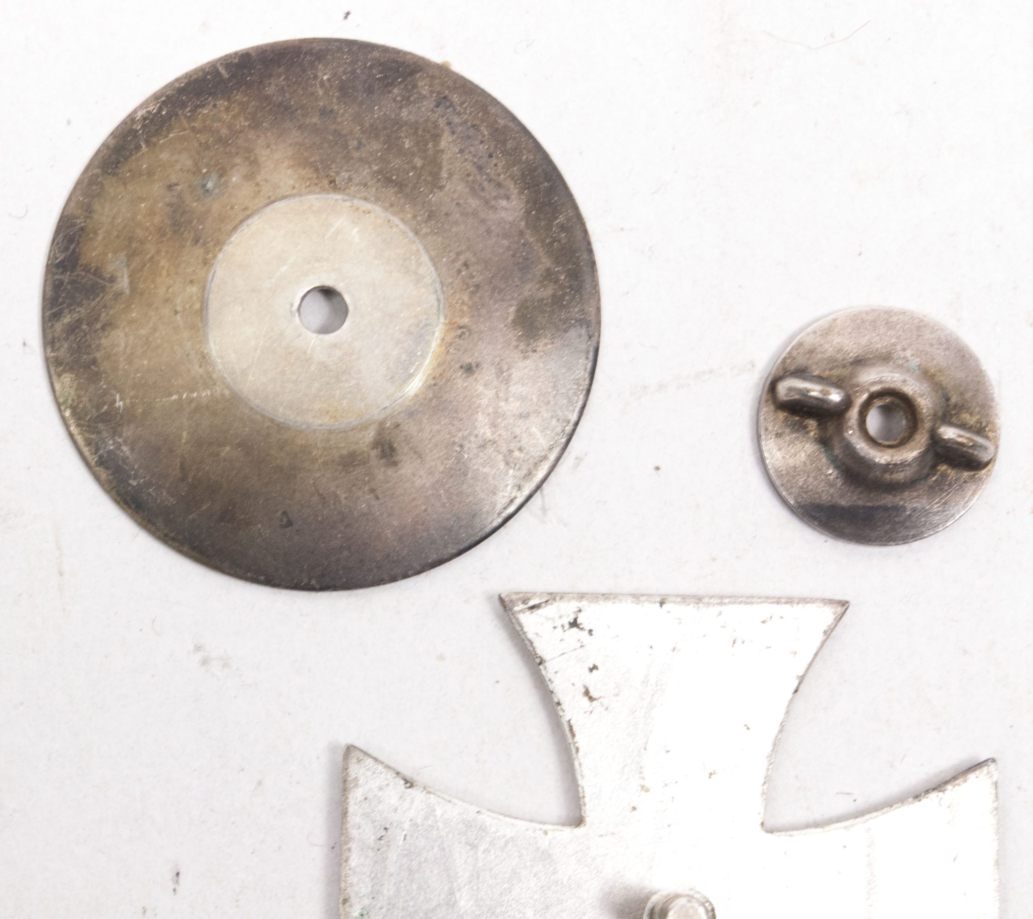 WWI Iron Cross first class (EK1) - One piece Schraubscheibe (Maker Otto Schickle)