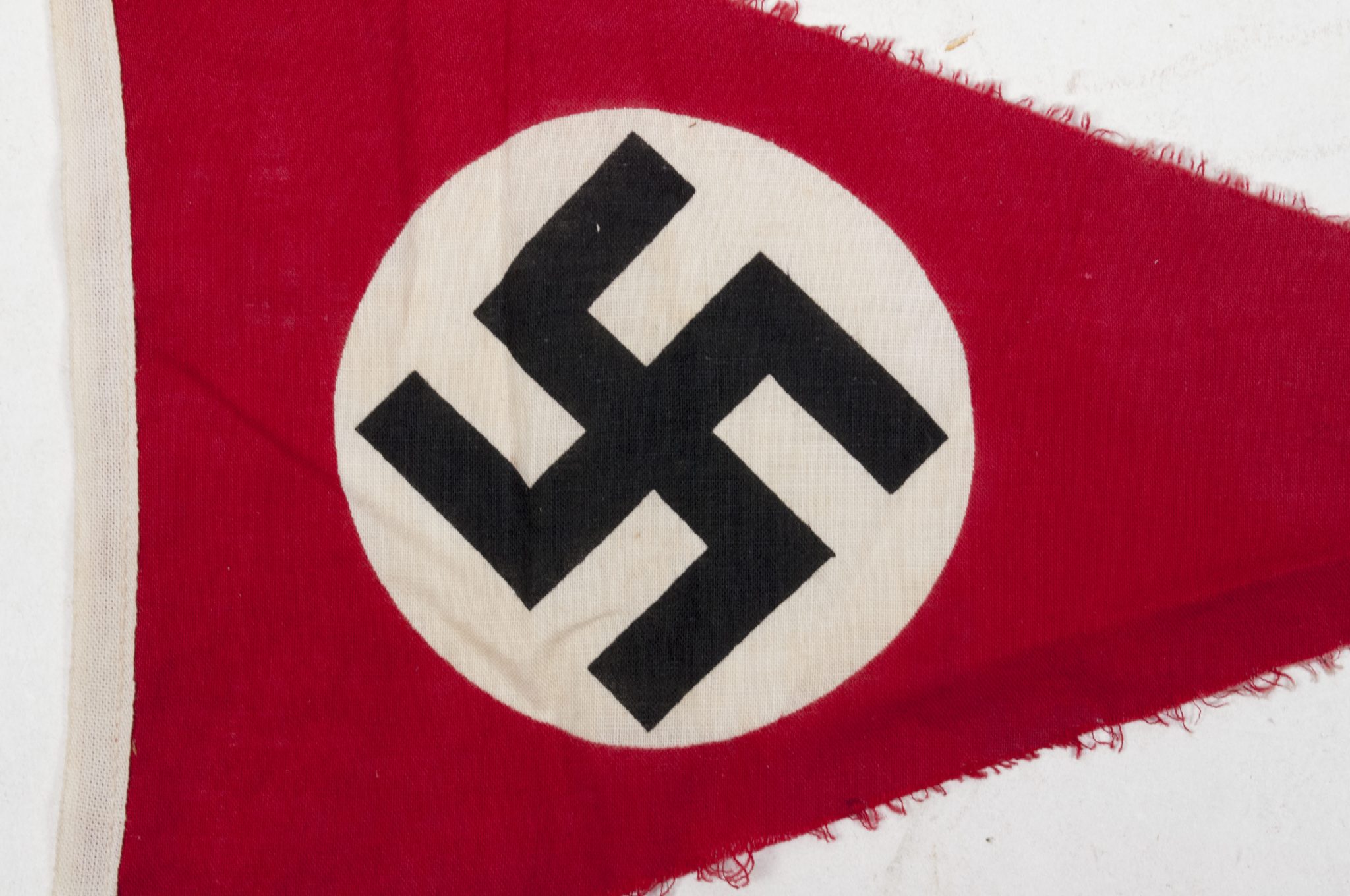 NSDAP small cloth pennant (2) NSDAP small cloth pennant