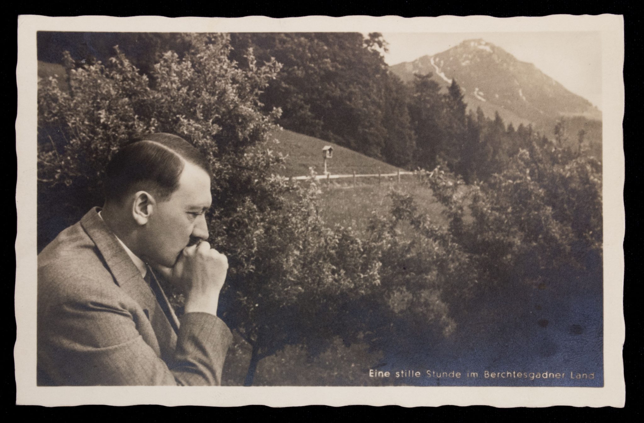 (Postcard) Adolf Hitler – Eine stille Stunde im Berchtesgadner Land (2)