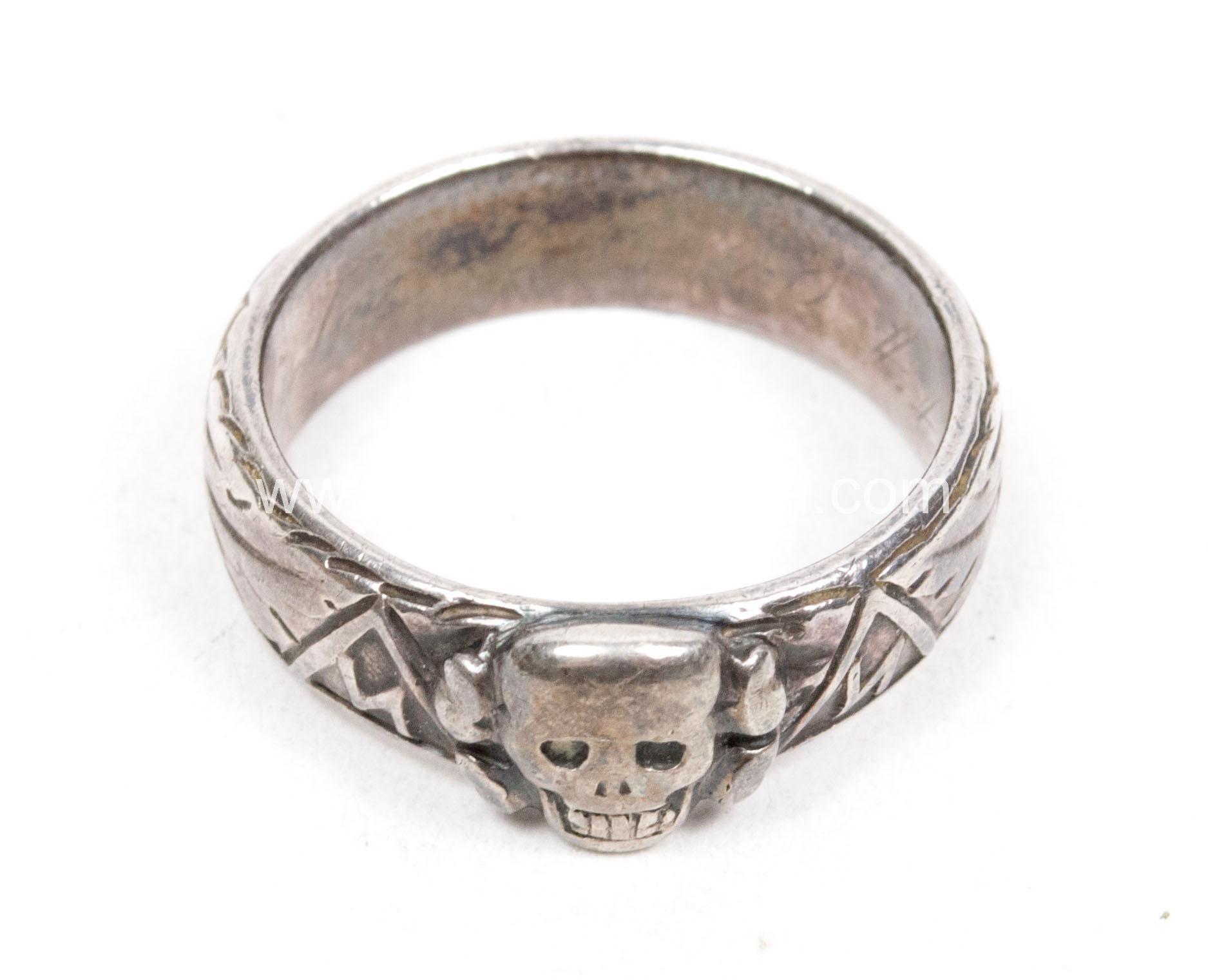 SS-Totenkopfring-Ehrenring-rare