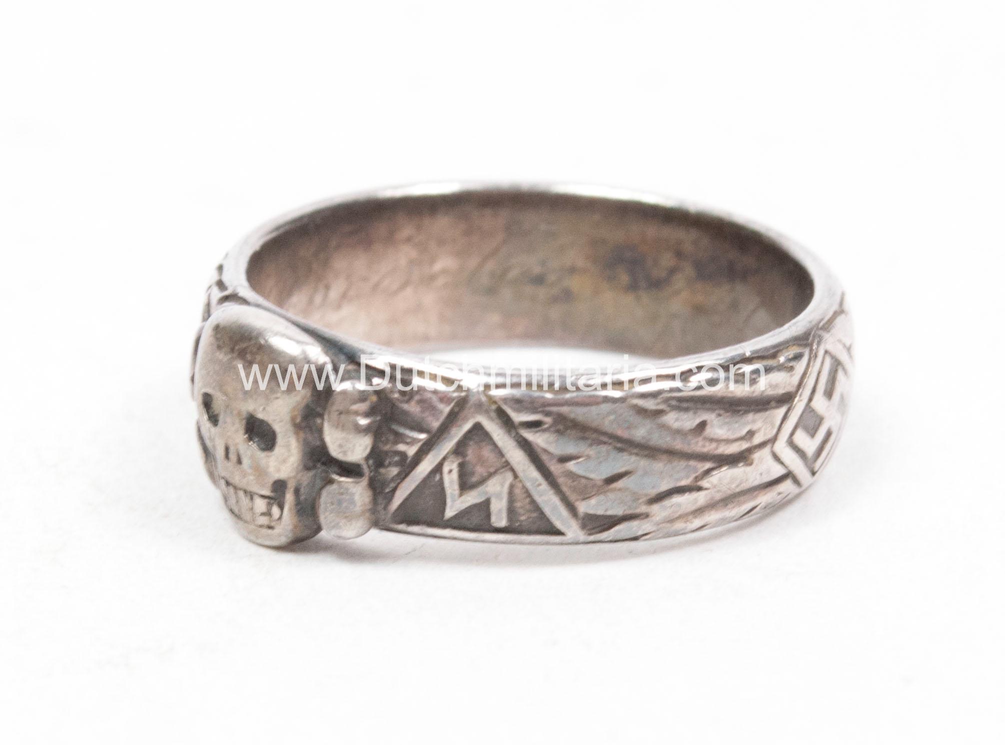 SS-Totenkopfring-Ehrenring-rare