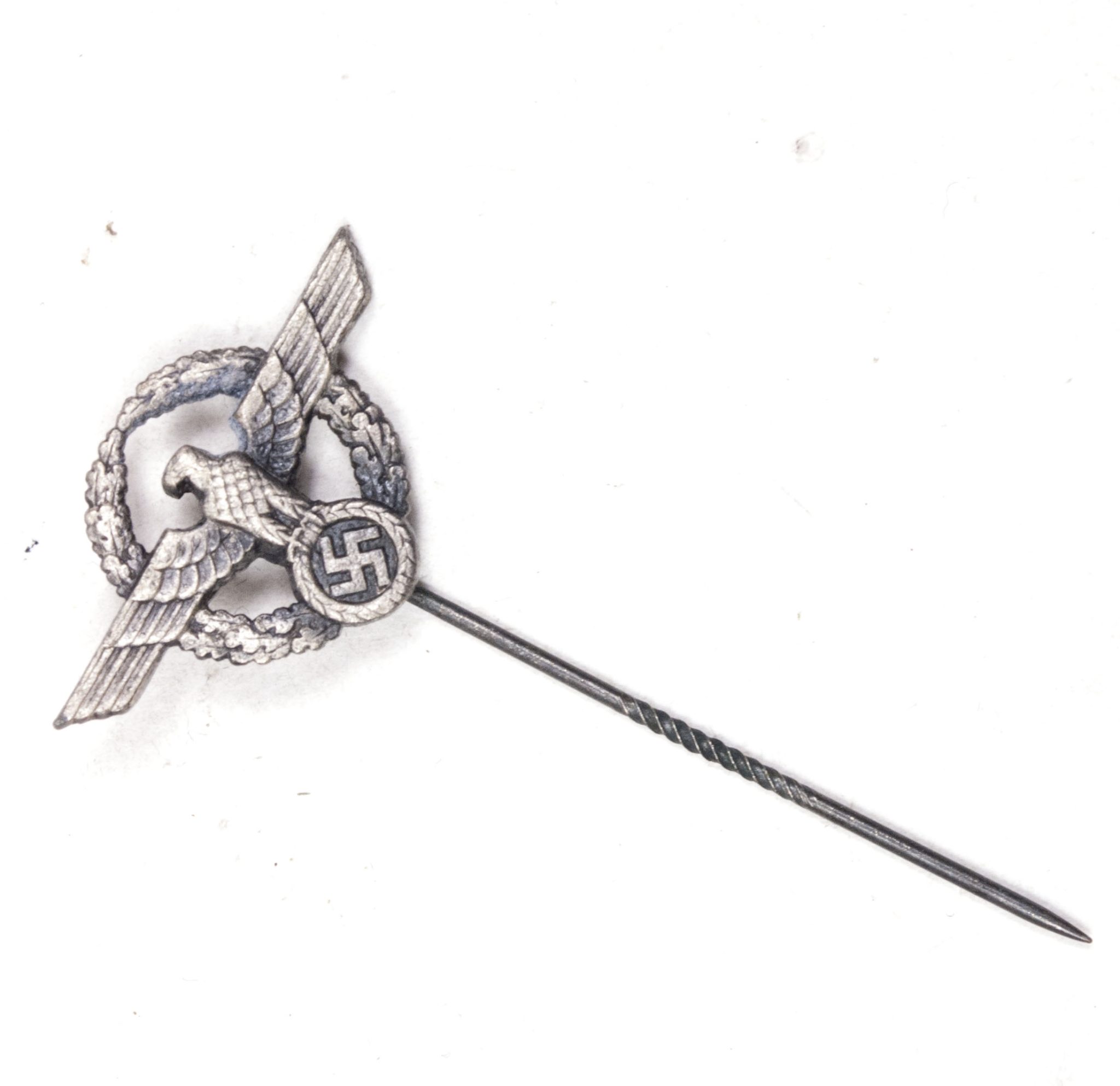 Wehrmacht Abzeichen für Angestellte und Arbeiter (2) Wehrmacht Abzeichen für Angestellte und Arbeiter