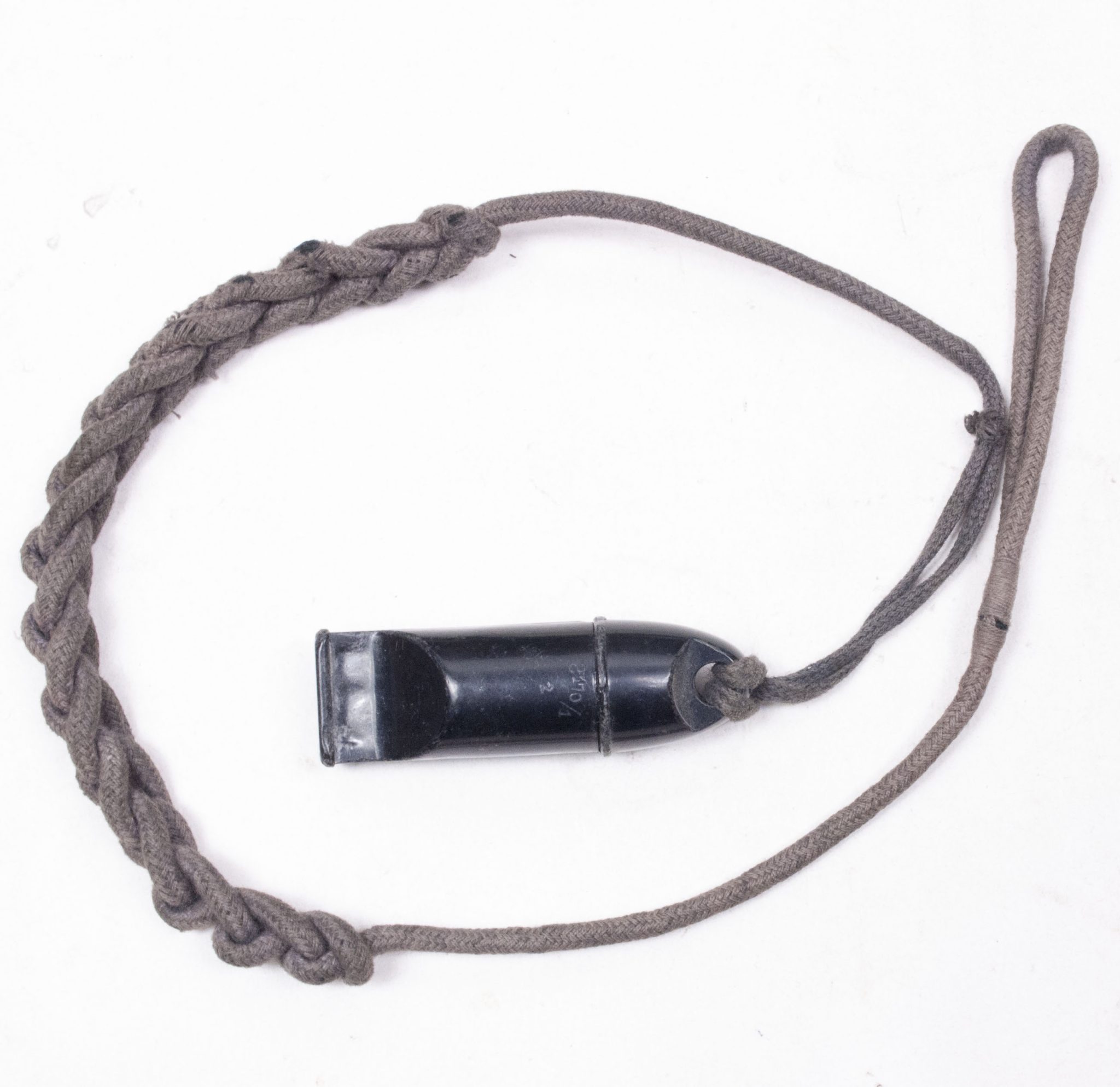 Hitlerjugend (HJ) Gebietsführer lanyard + whistle (5)