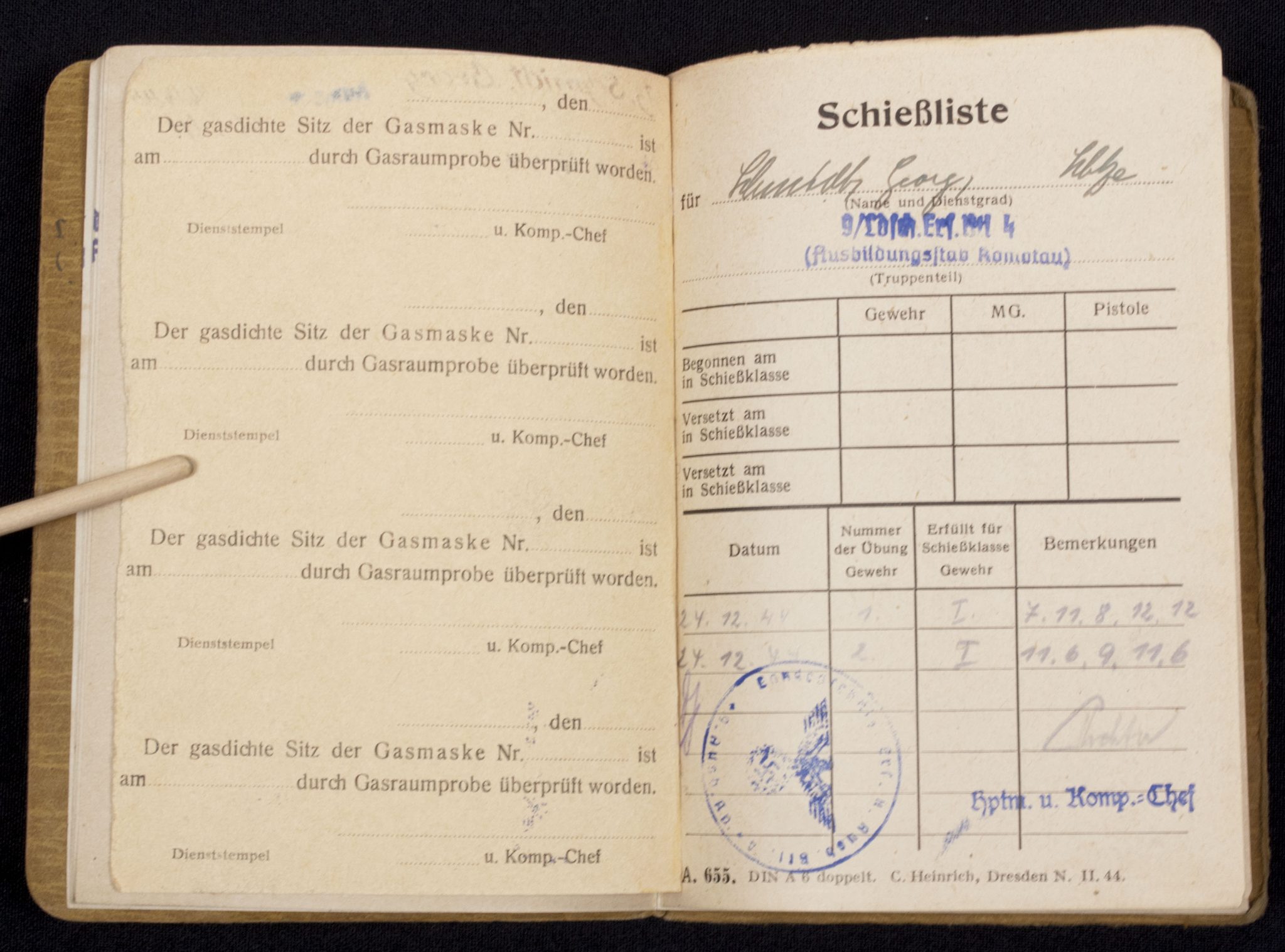 Soldbuch + Wehrpass late war Lds.Schtz.Ers.Btl.4. - Image 11