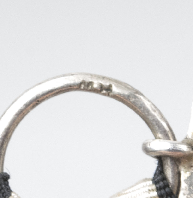 WWI Iron Cross second Class (EK2) Eisernes Kreuz zweite Klasse (Maker MH) (1) WWI Iron Cross second Class (EK2) Eisernes Kreuz zweite Klasse (Maker MH)