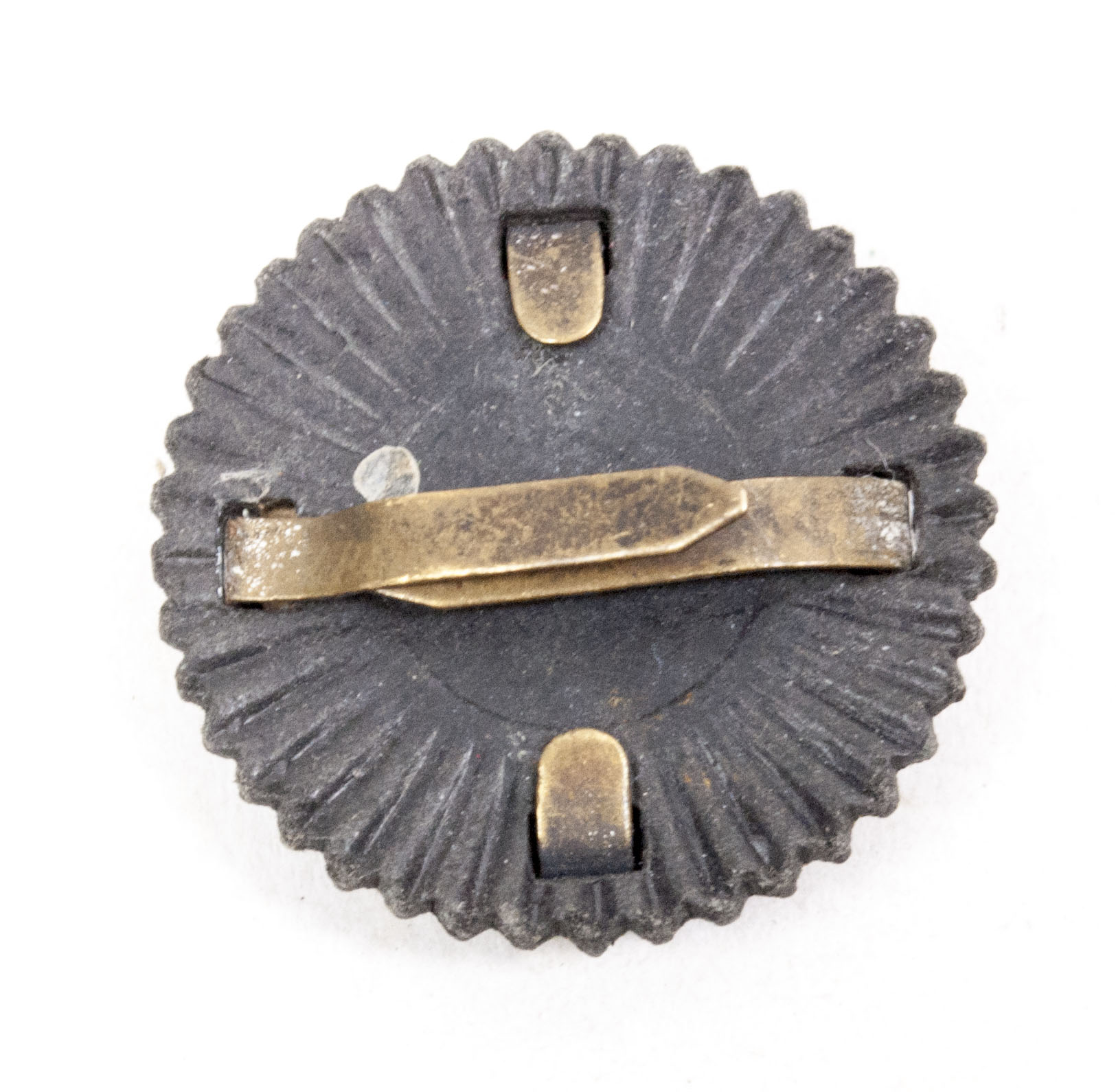 German WWII visorcap cockarde (2) German WWII visorcap cockarde