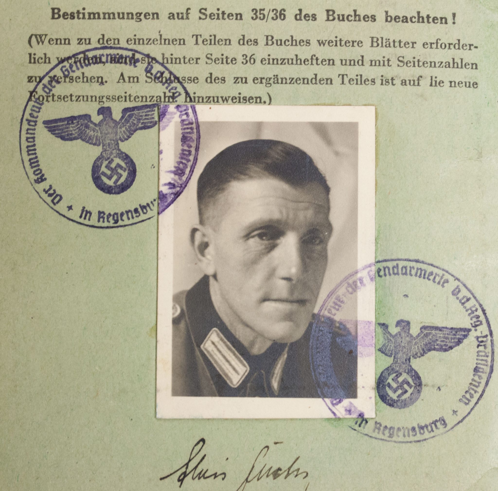 WWII German Polizei Soldbuch/Dienstpass/Dienstausweis group - Image 4