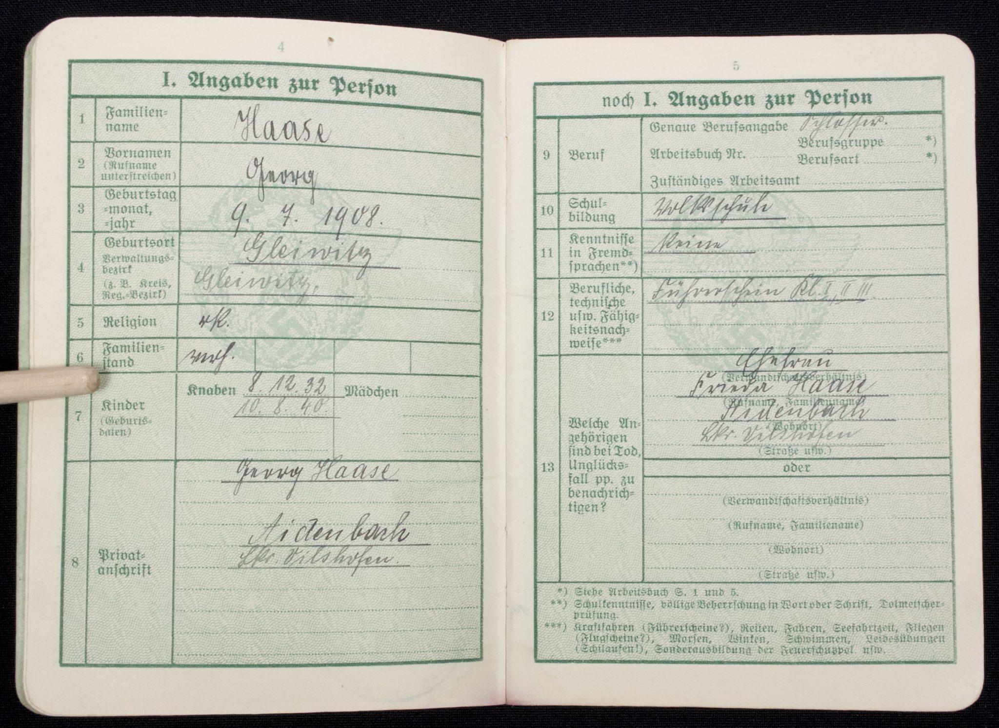 WWII German Polizei Soldbuch/Dienstpass/Dienstausweis group - Image 19