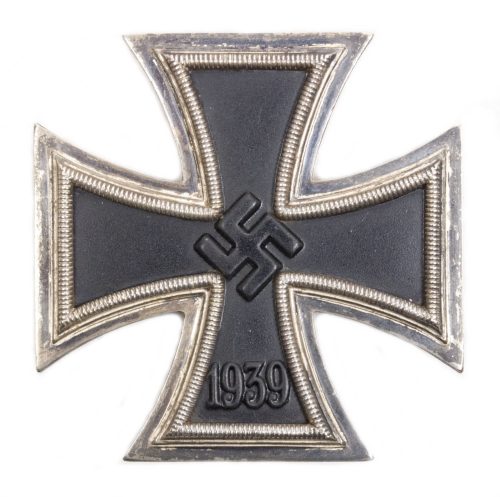 Eisernes Kreuz Erste Klasse (EK1) Iron Cross First Class (MM L11 Wilhelm Deumer)