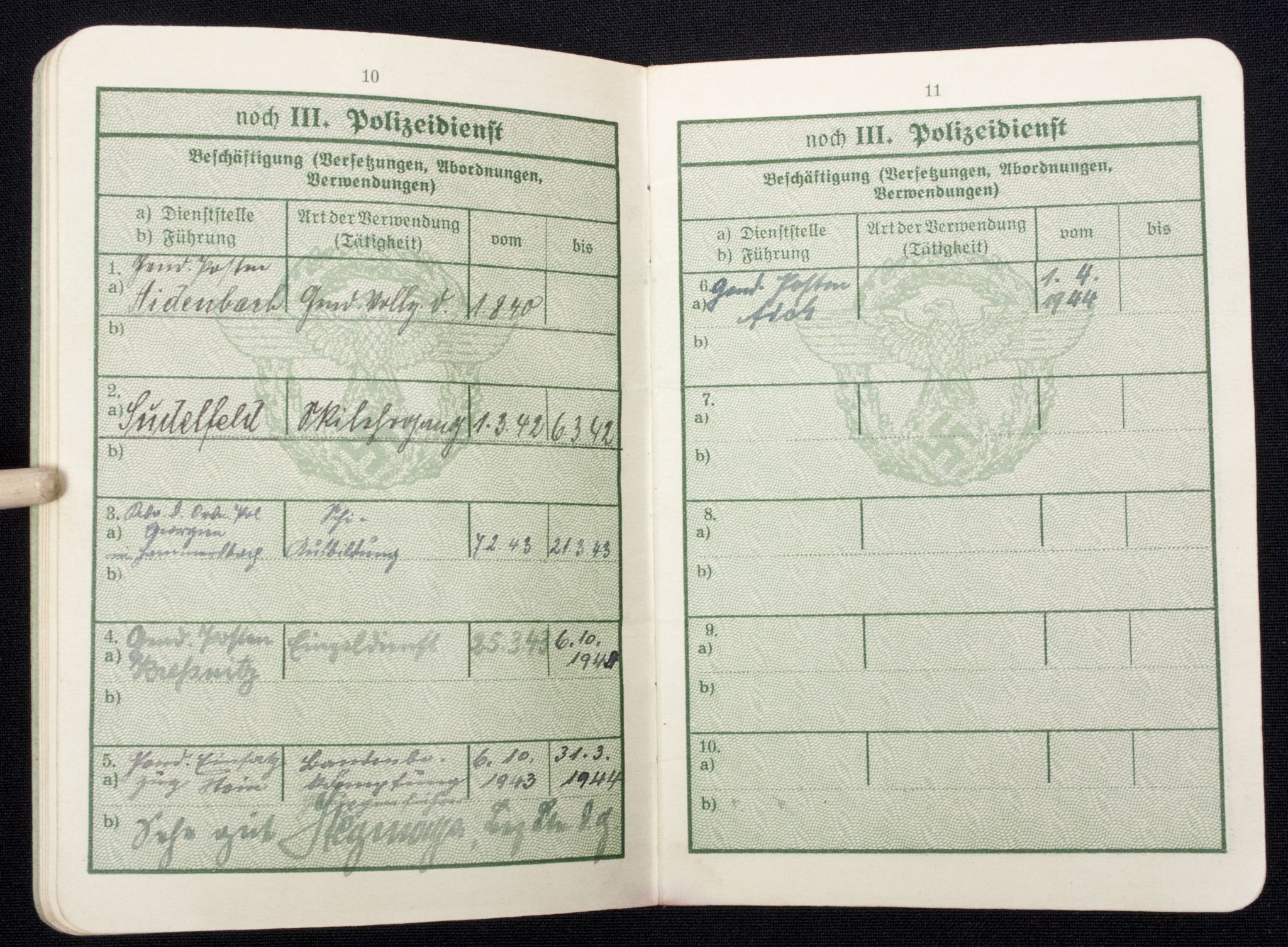 WWII German Polizei Soldbuch/Dienstpass/Dienstausweis group - Image 22