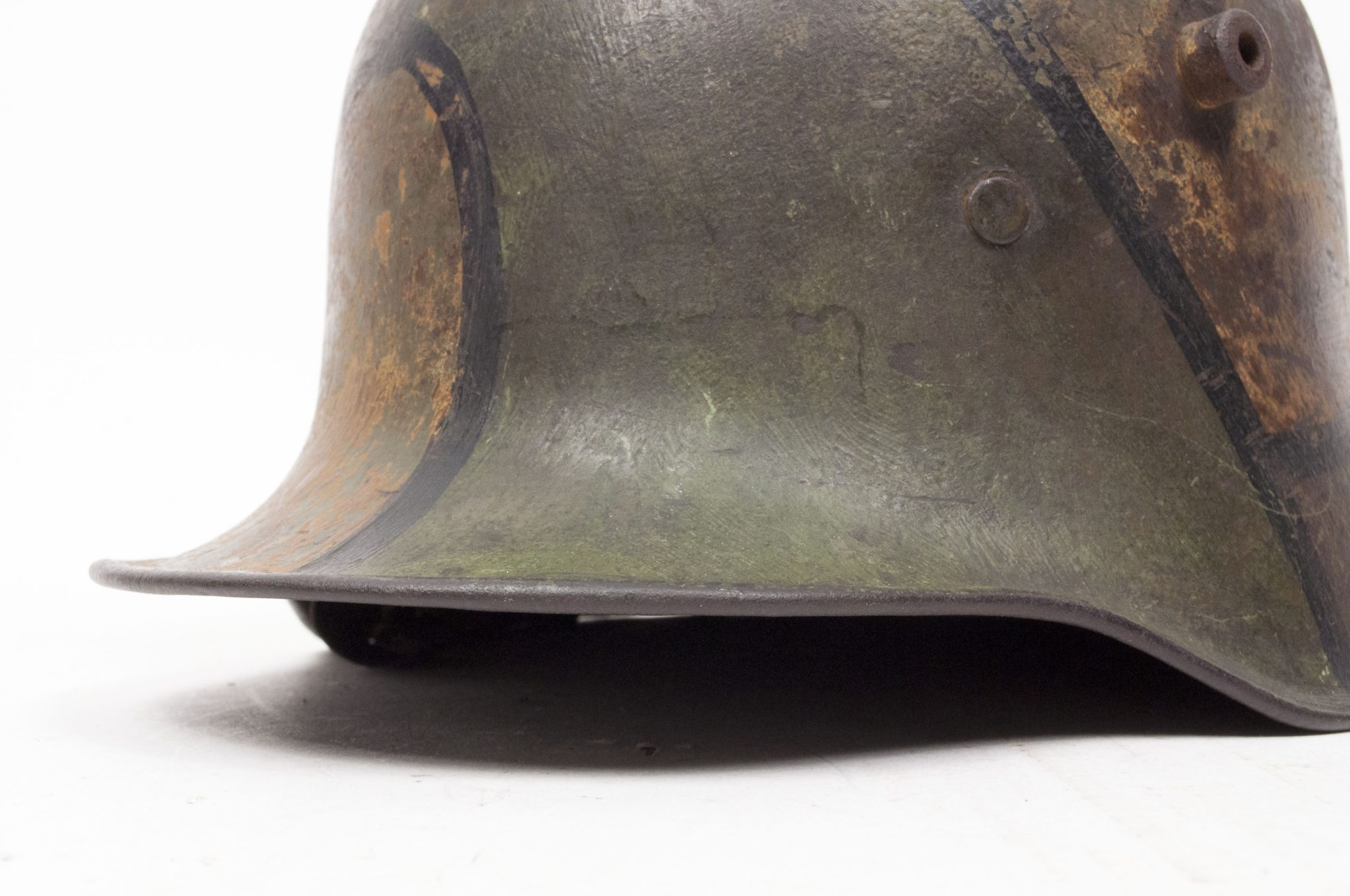 German helmet Model M16 with "Mimikri" camouflage pattern - Image 11