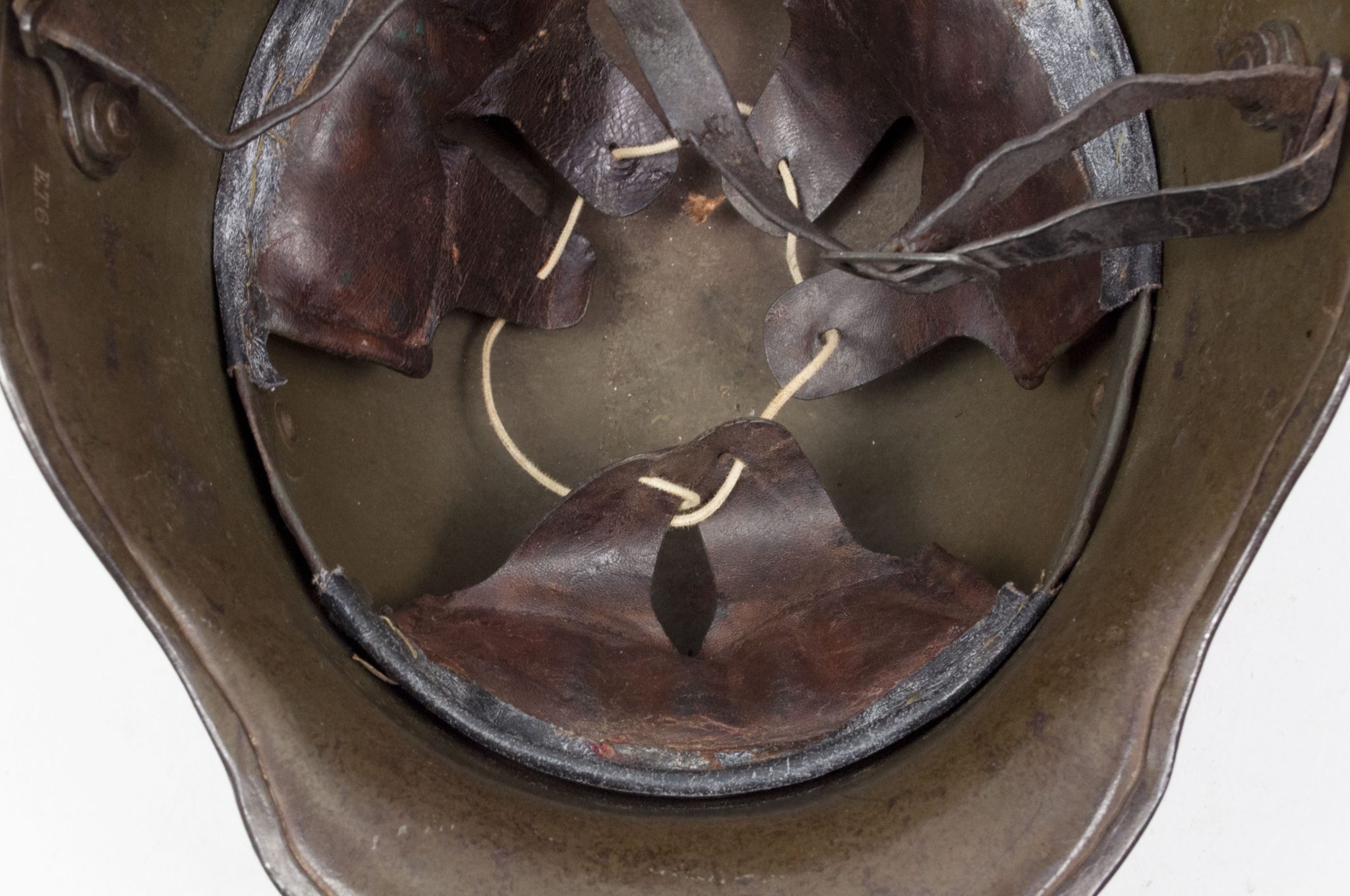 German helmet M16 named and with liner and chinstrap - Image 34