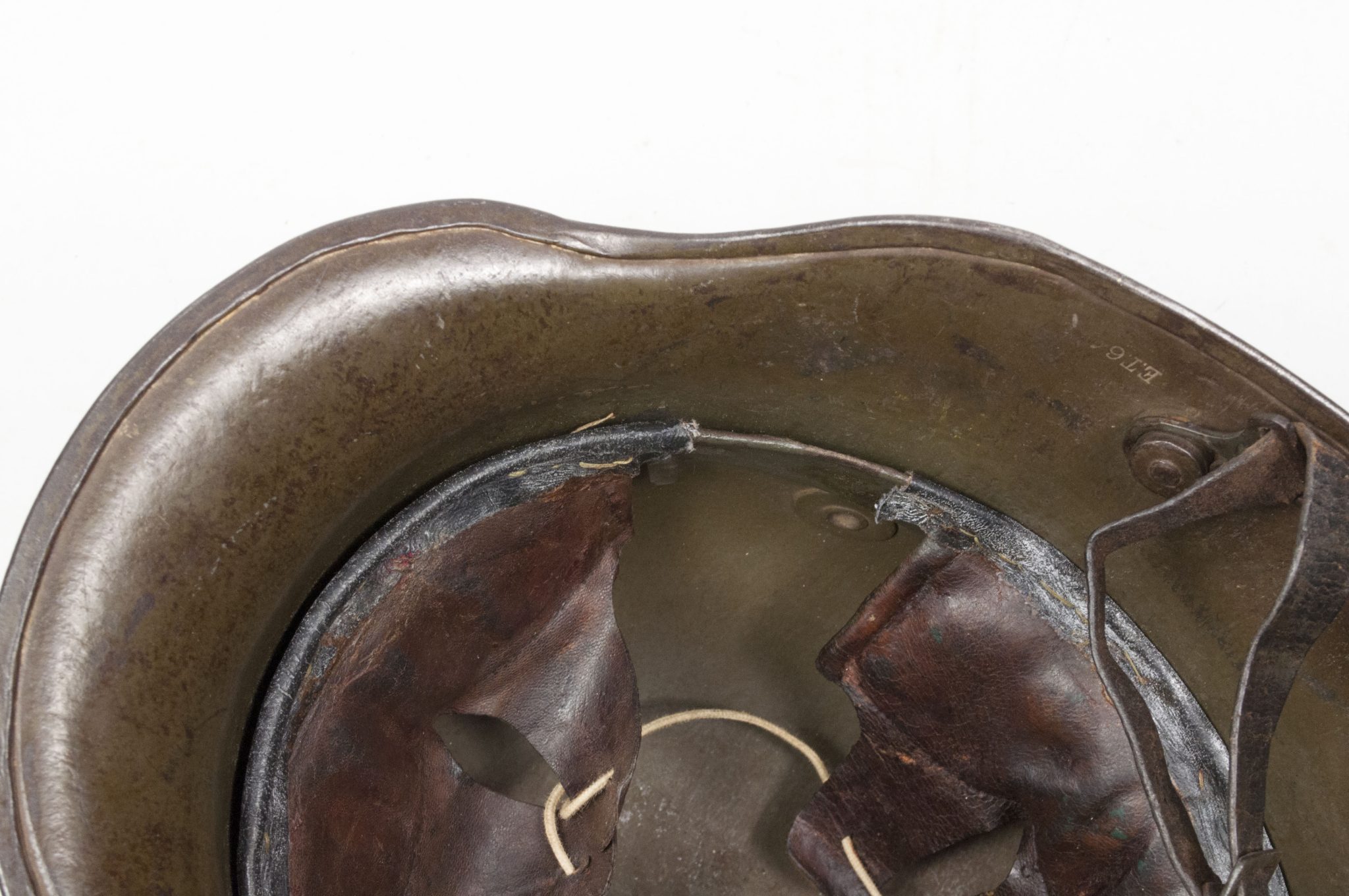 German helmet M16 named and with liner and chinstrap - Image 40