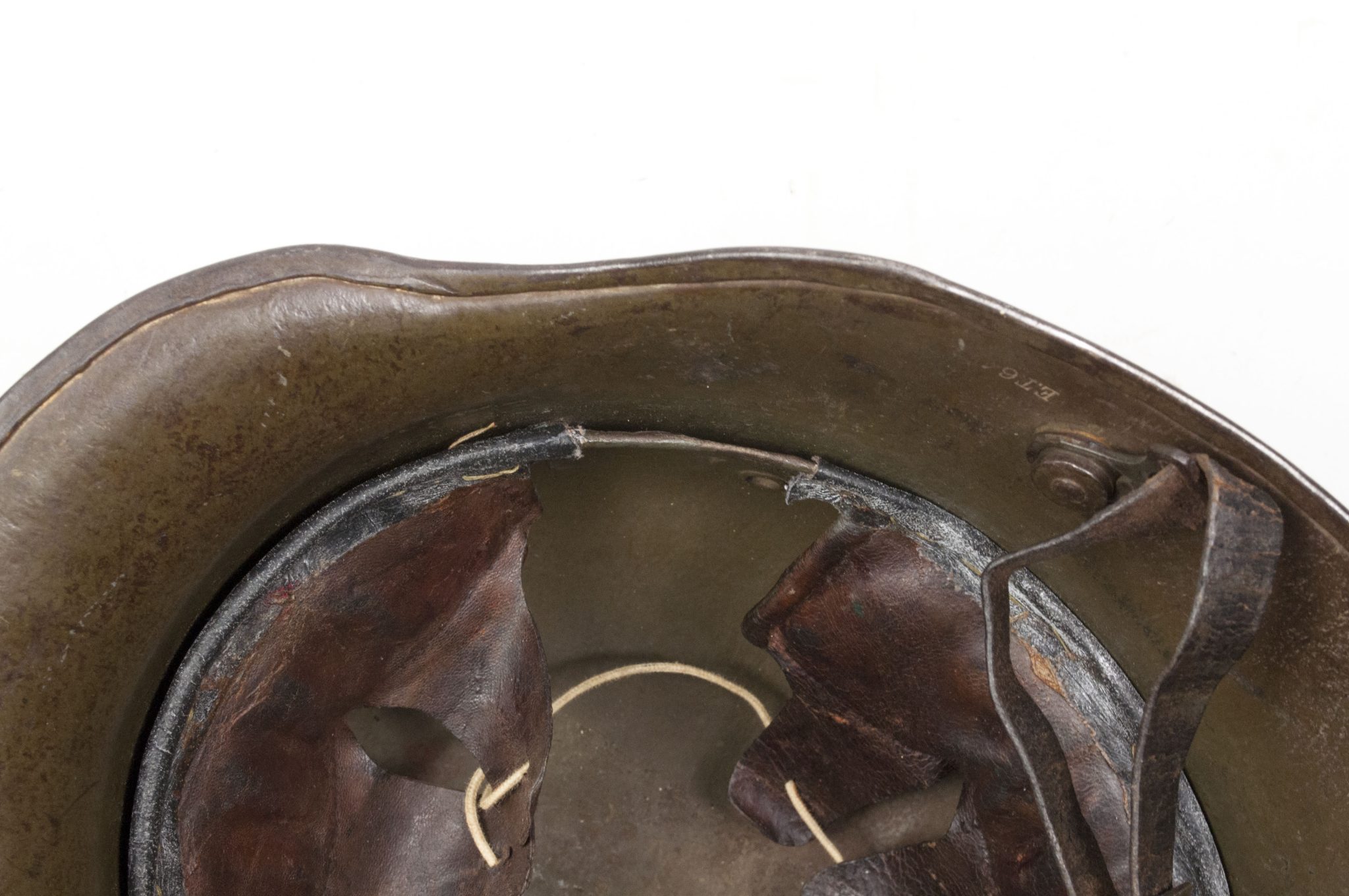 German helmet M16 named and with liner and chinstrap - Image 41