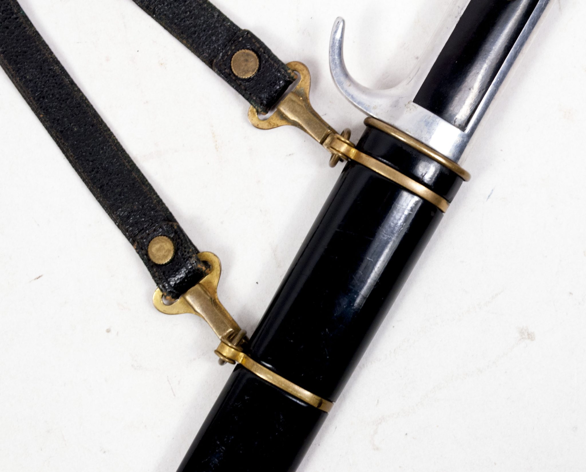 (Italy) MVSN Officers Dagger Model 1939 with leather hanger - Image 34