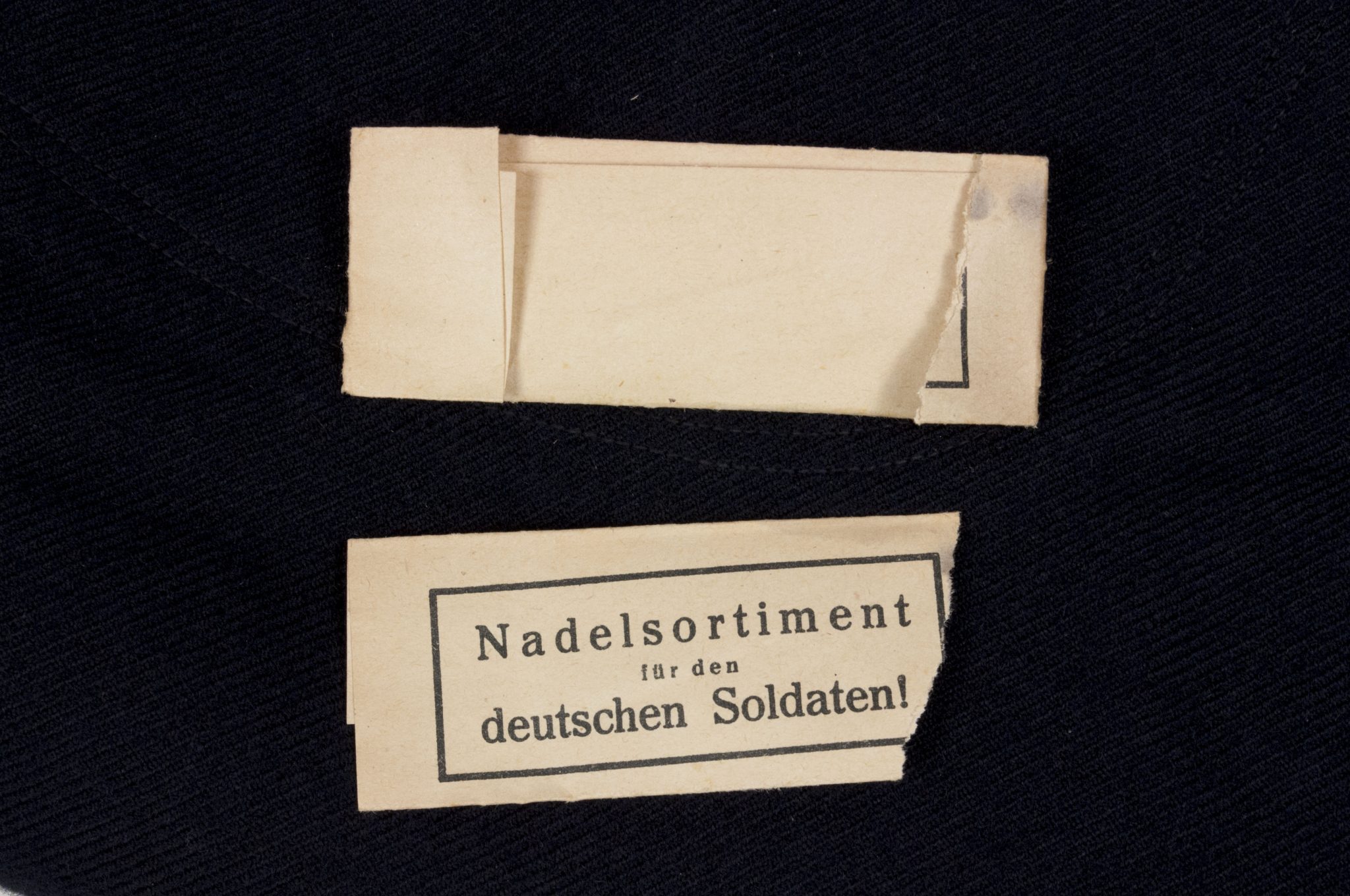 Kriegsmarine (KM) Colani + undershirt + trousers (1942) - Image 93