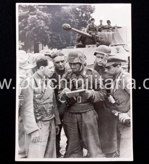 (Pressphoto) German Panther Tank crew - Very rare