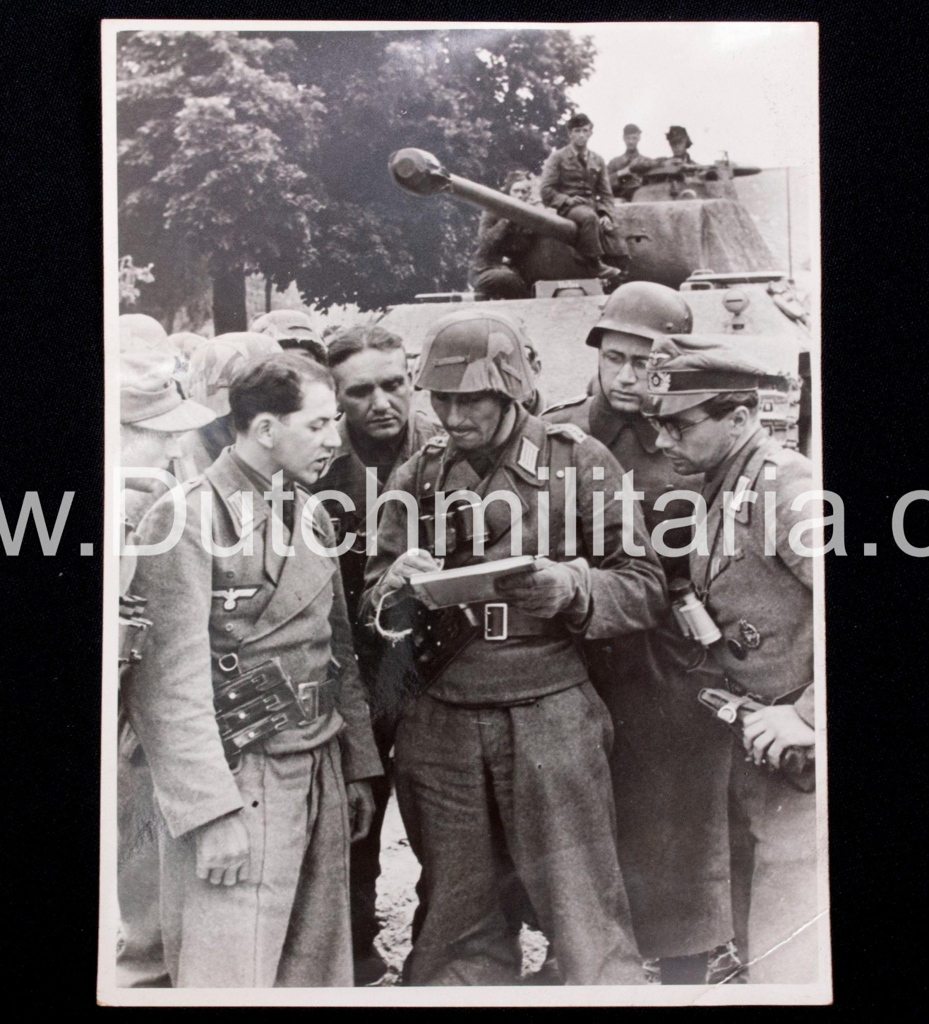 (Pressphoto) German Panther Tank crew – Very rare (2) (Pressphoto) German Panther Tank crew - Very rare