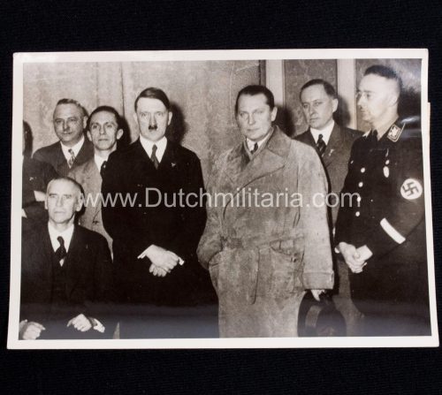 (Pressphoto) Nach der Macht übernahme am 30. Januar 1933 Dr. Frick-Kerrl-Dr.Goebbels-Der Führer-Hermann Göring-Darre-Himmler (1942)