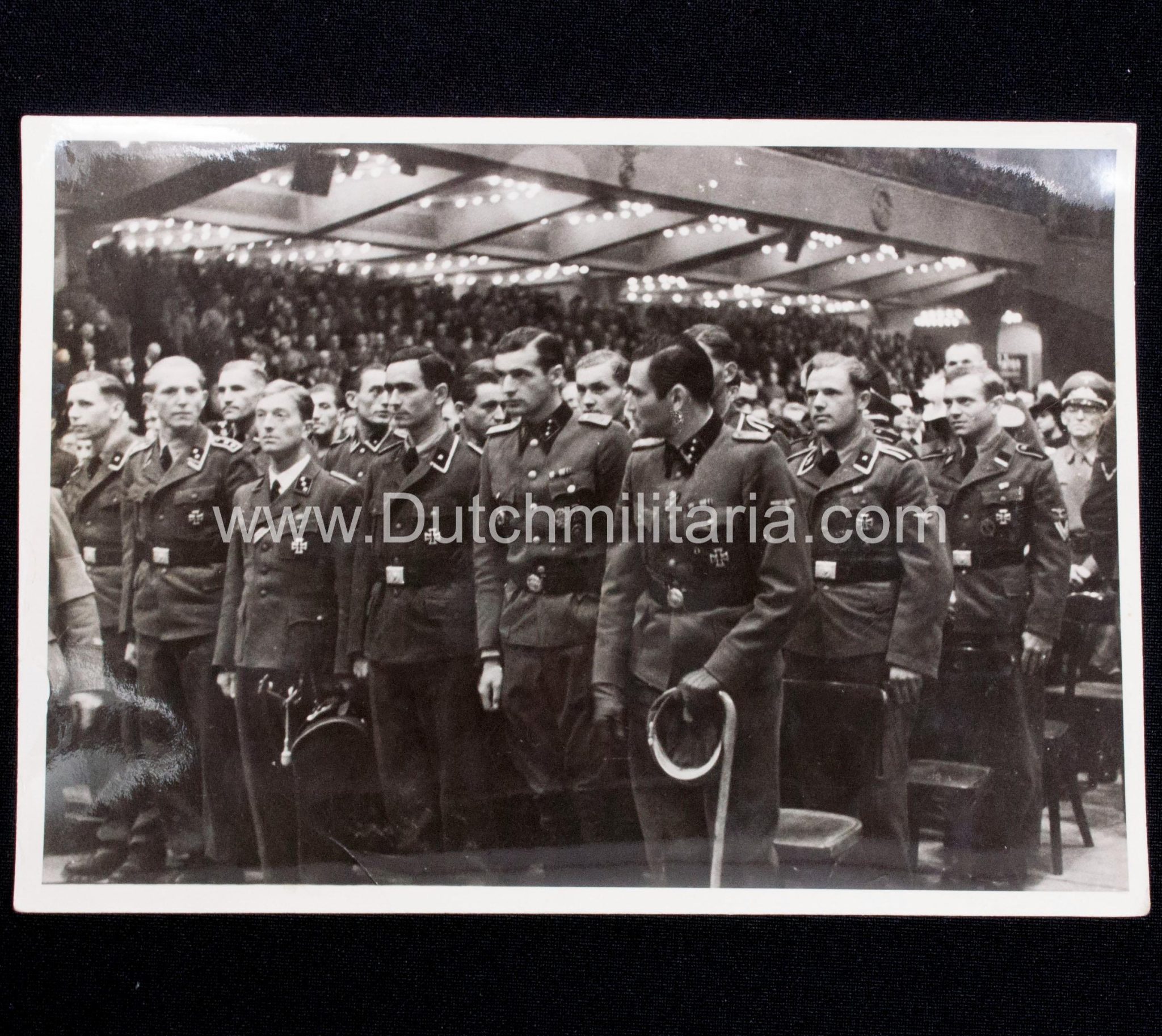 (Pressphoto) SS-men Uberreichung Ritterkreuz Erntedanktag 1943