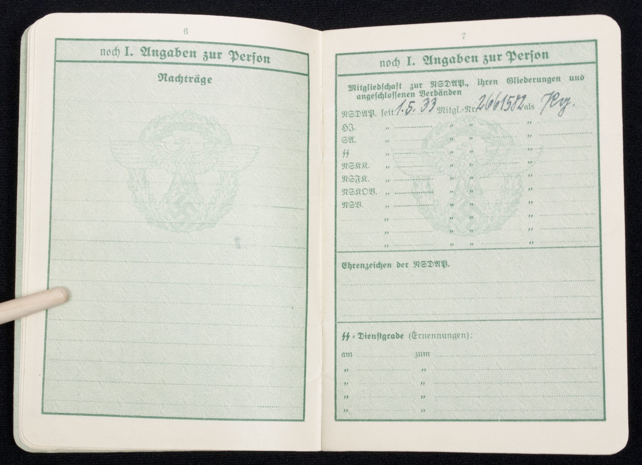 WWII German Polizei Soldbuch/Dienstpass/Dienstausweis group - Image 24