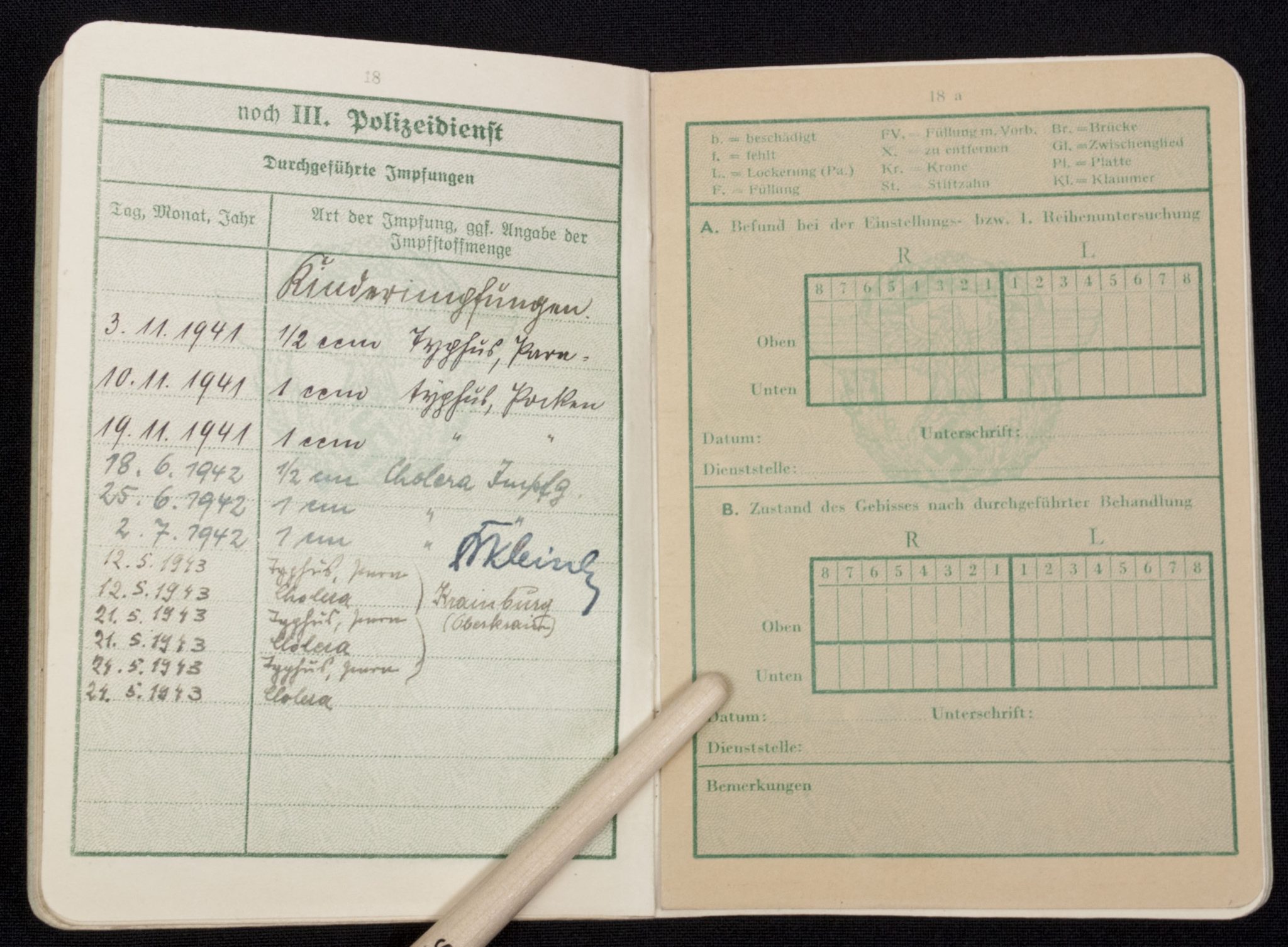 WWII German Polizei Soldbuch/Dienstpass/Dienstausweis group - Image 31