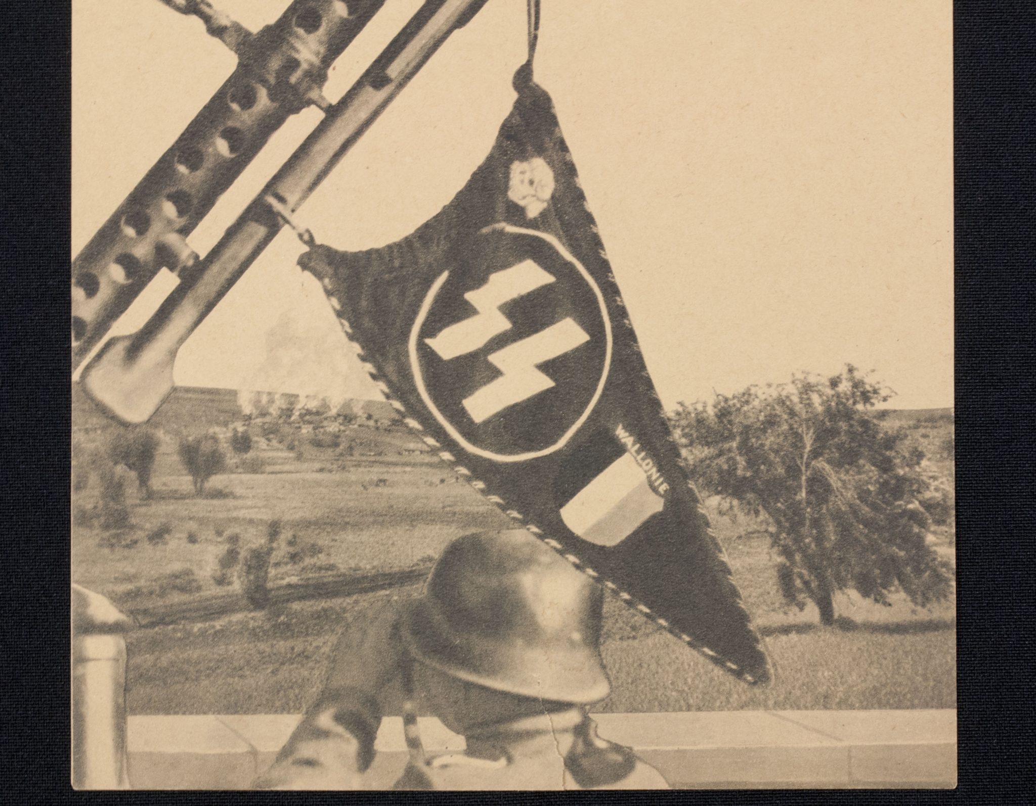 (Walloon flyer) Waffen-SS - Nous Sommes des Traîtres... - Image 5