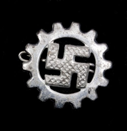 Dutch Militaria – Page 2 – specialised in WW1 and WW2 medals