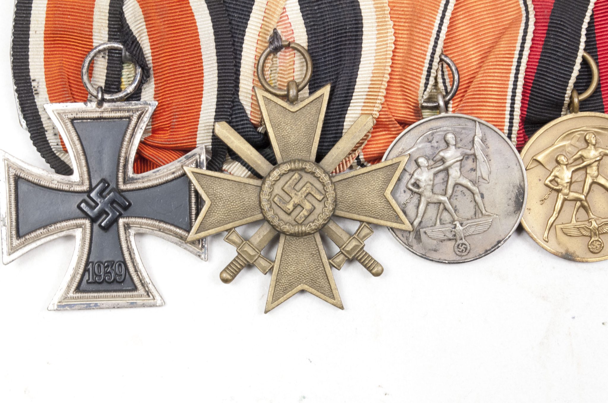 German WWII medalbar with EK2 + KVK2 + Anschlussmedaille + Sudetenmedal + Prageburger clasp - Image 9